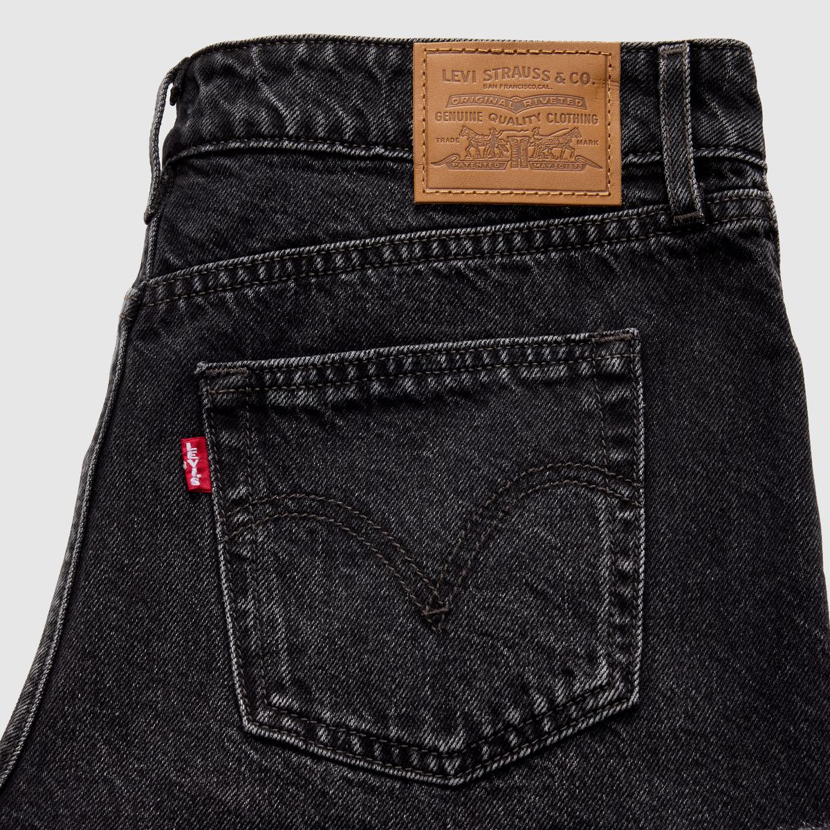 Low Rise Women's Shorts — Favorable Moment - Black