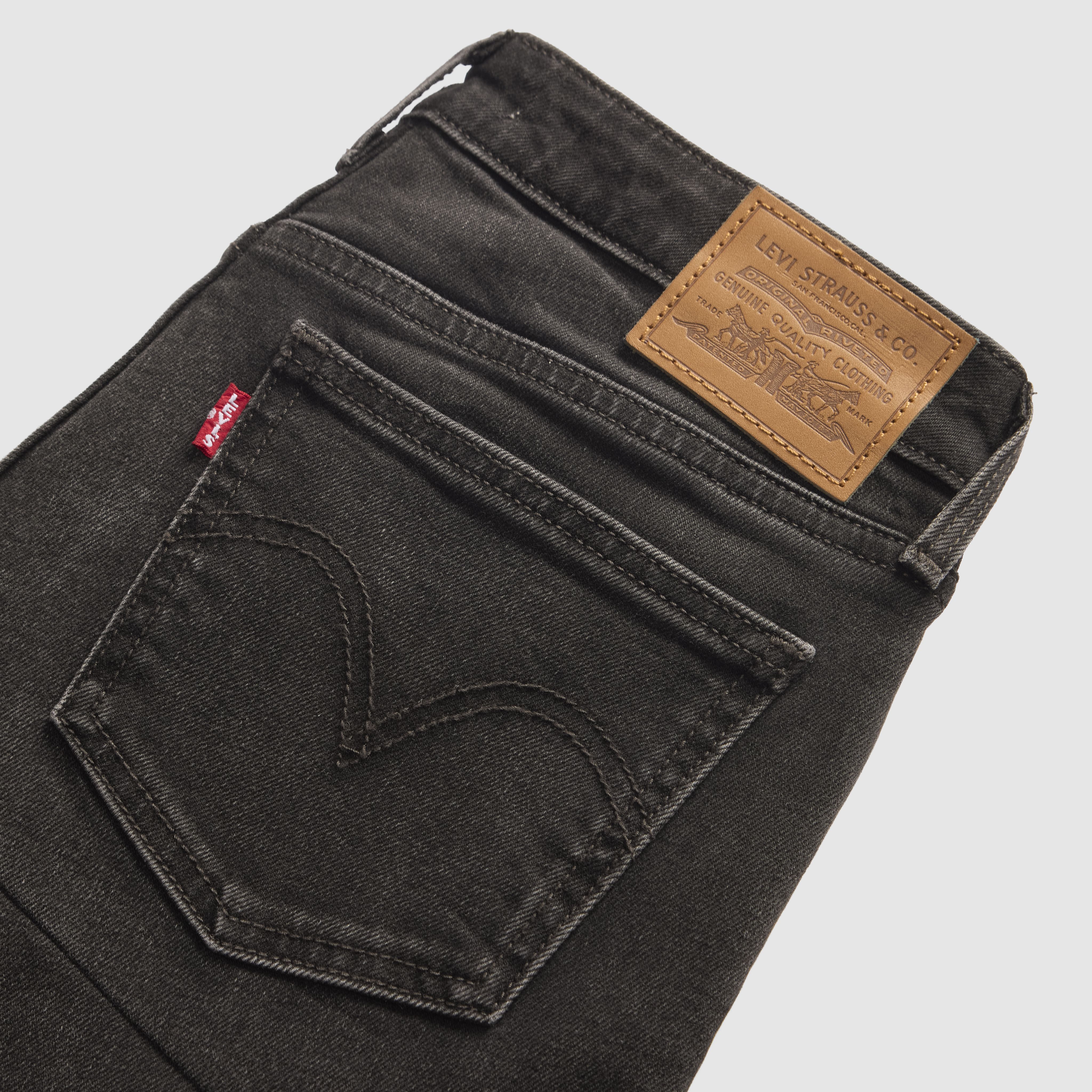 Low Slim Boot Jeans 7