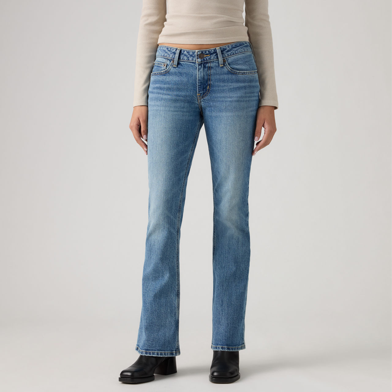 Low Slim Boot Jeans 2