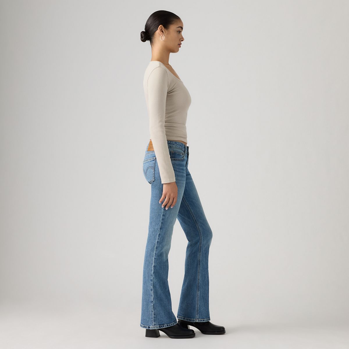 Low Slim Bootcut Women's Jeans — Kick Start - Medium Wash