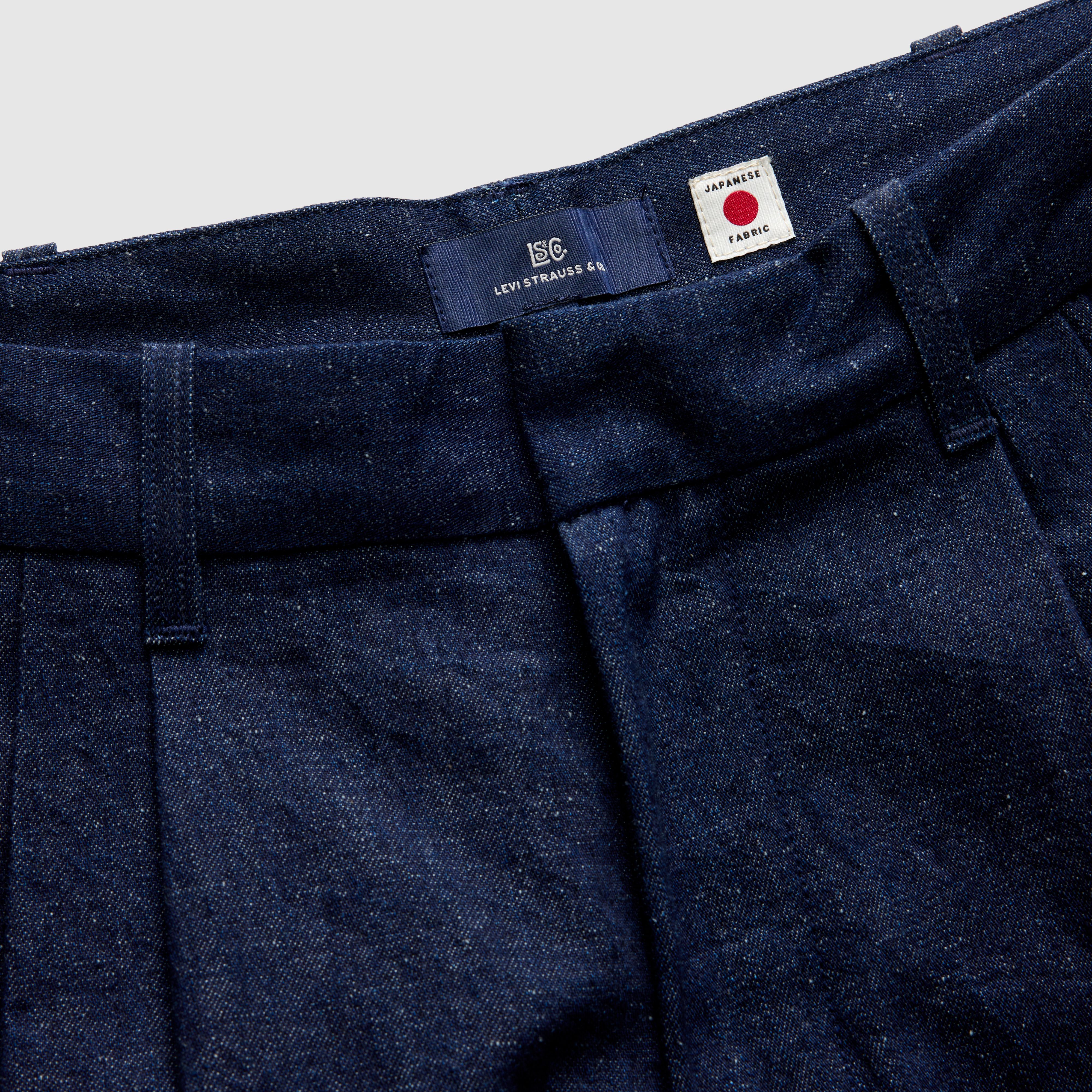 Pantalón en denim con pinzas 10