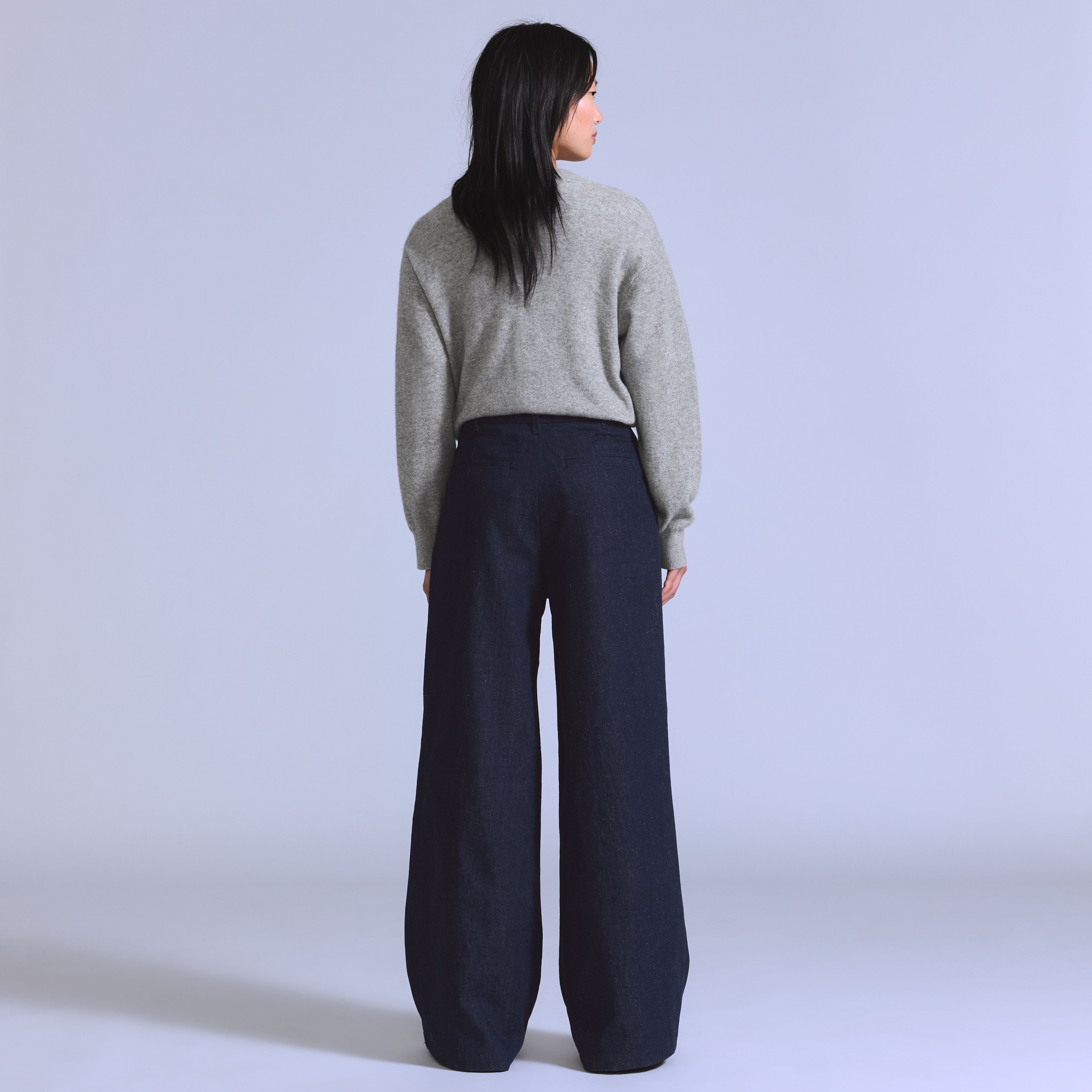 Pantalón en denim con pinzas 4
