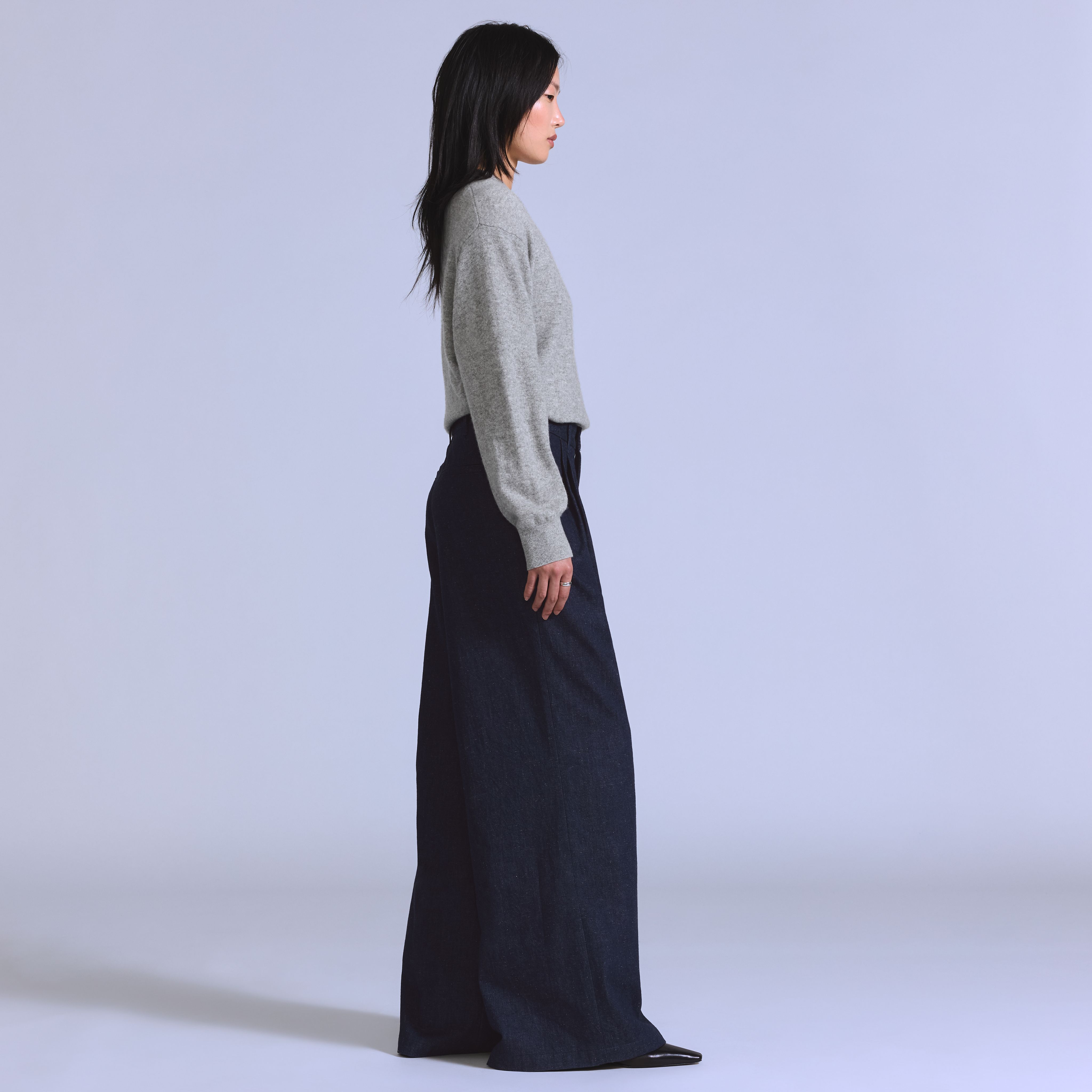 Pantalón en denim con pinzas 5