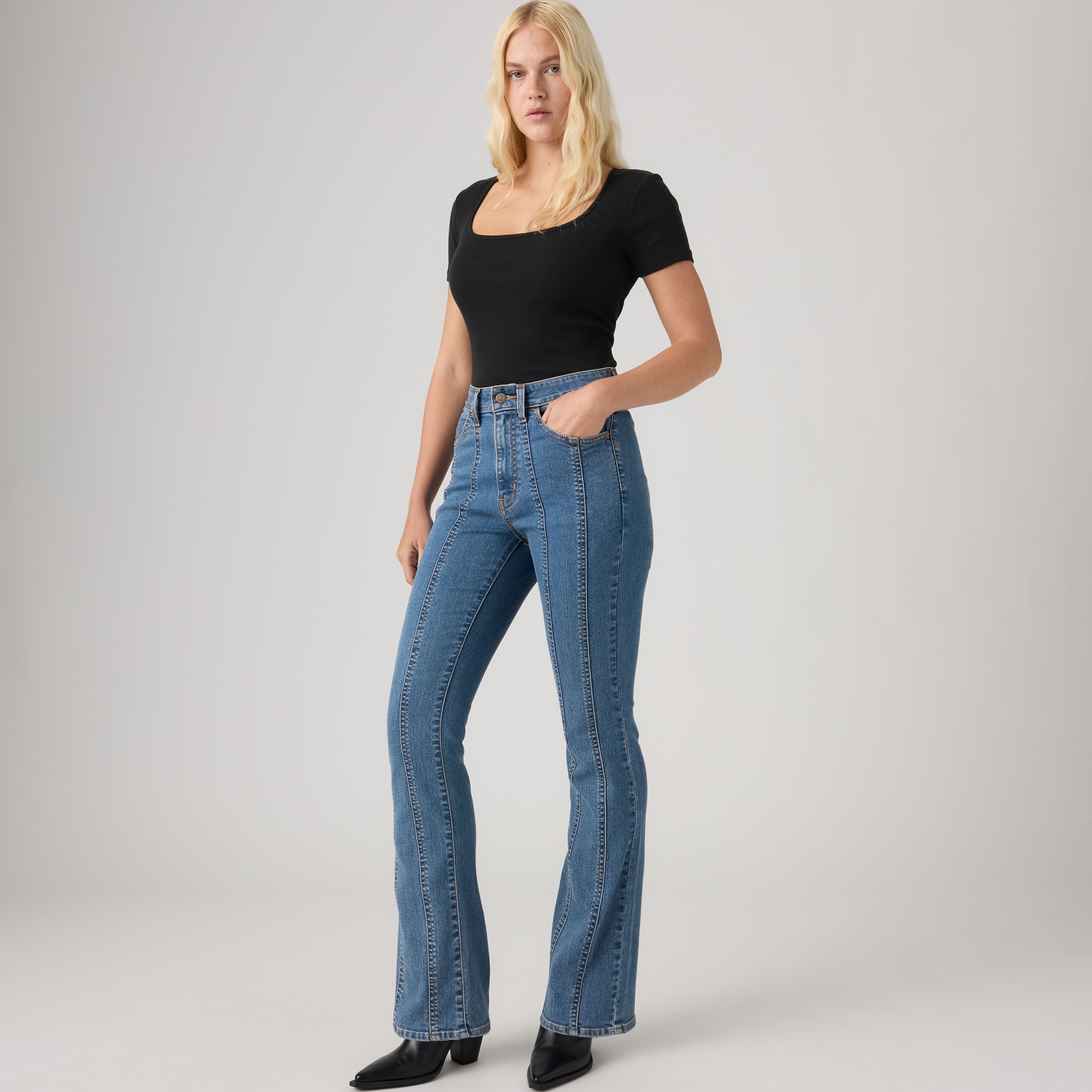 725 High-Rise Bootcut Seamed Women's Jeans 1