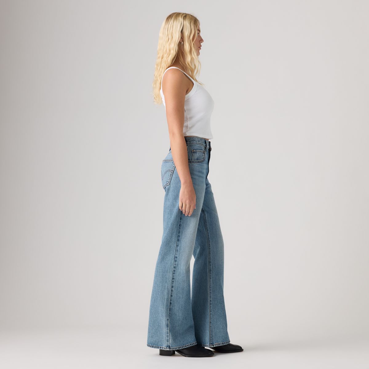 Cinch Flare Women's Jeans — Handled That - Medium Wash