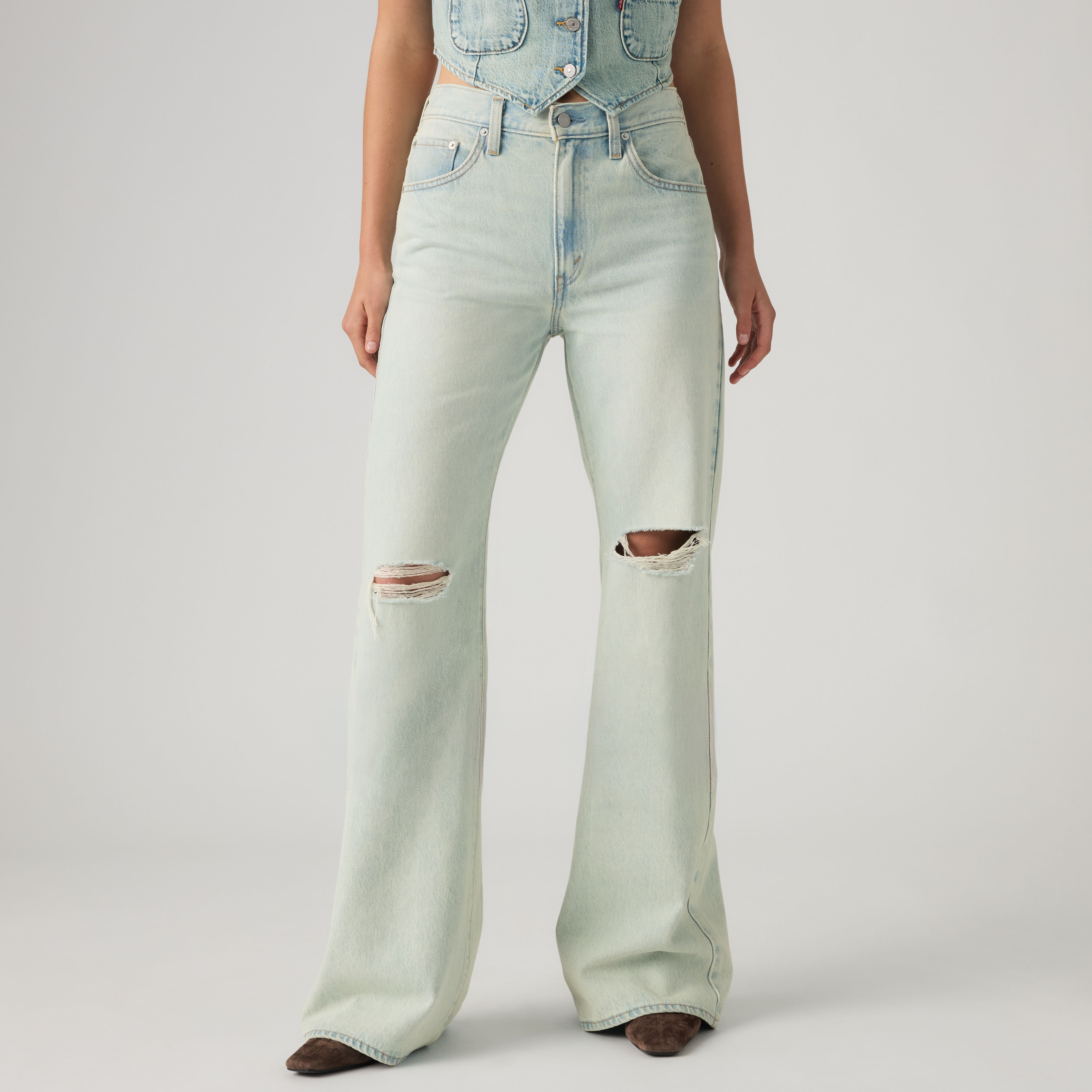Cinch Flare Women's Jeans 2