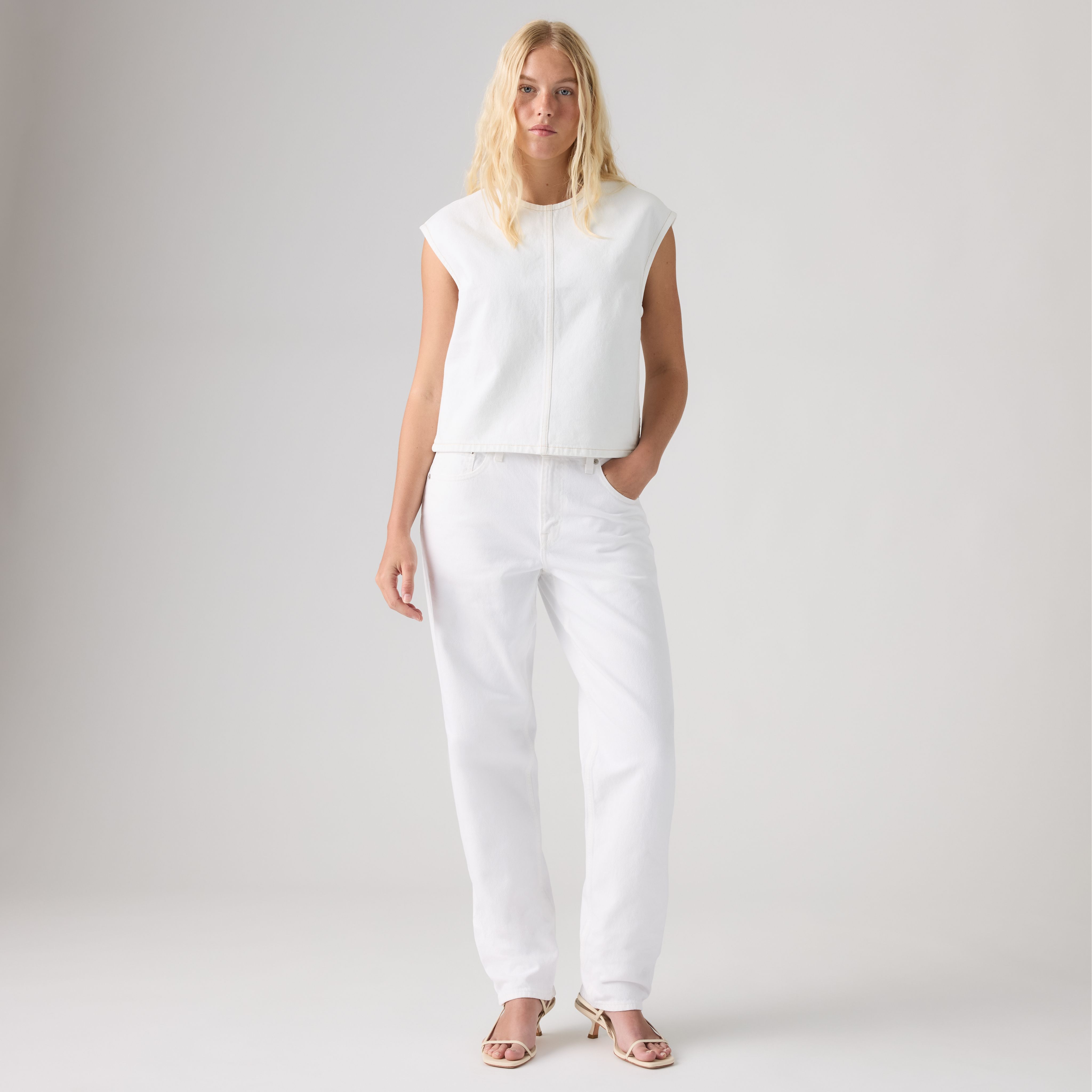 Loose Taper Jeans 1