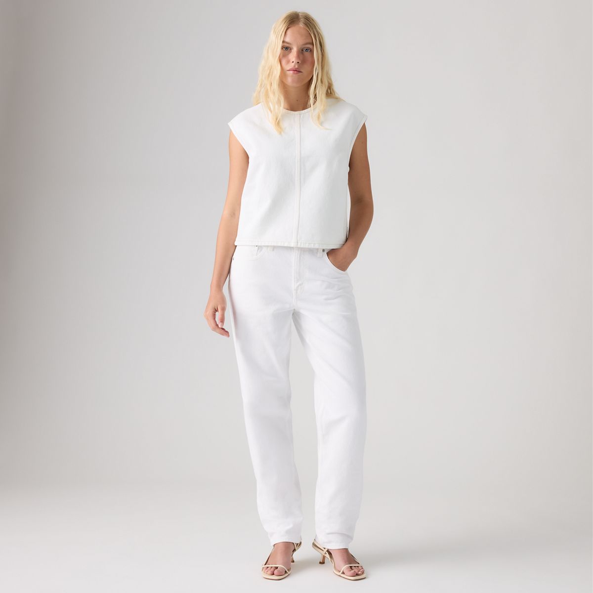 Loose Taper Women's Jeans — Tooth Fairy - White