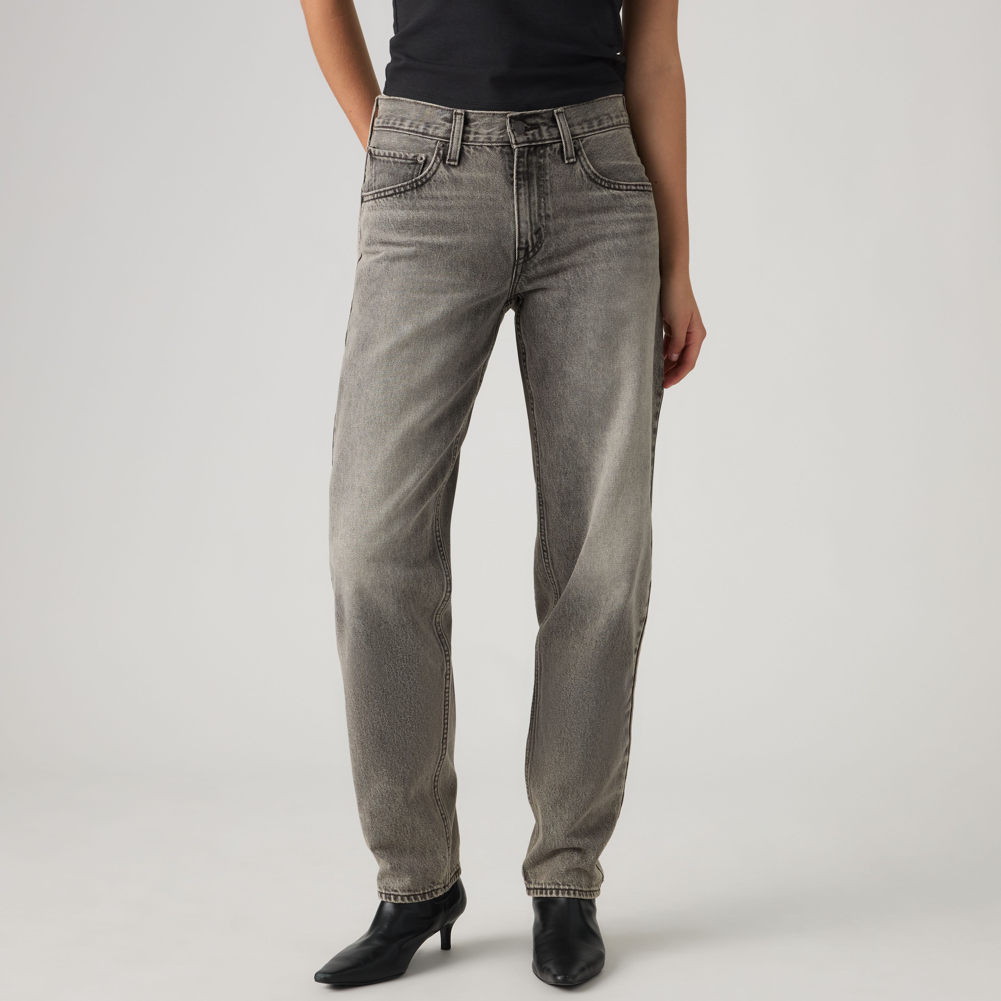 Loose Taper Women's Jeans 2
