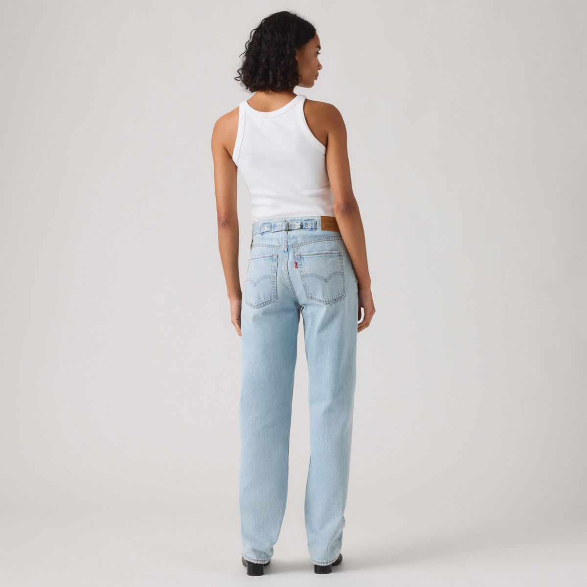 Loose Taper Women's Jeans — Message Sent - Medium Wash