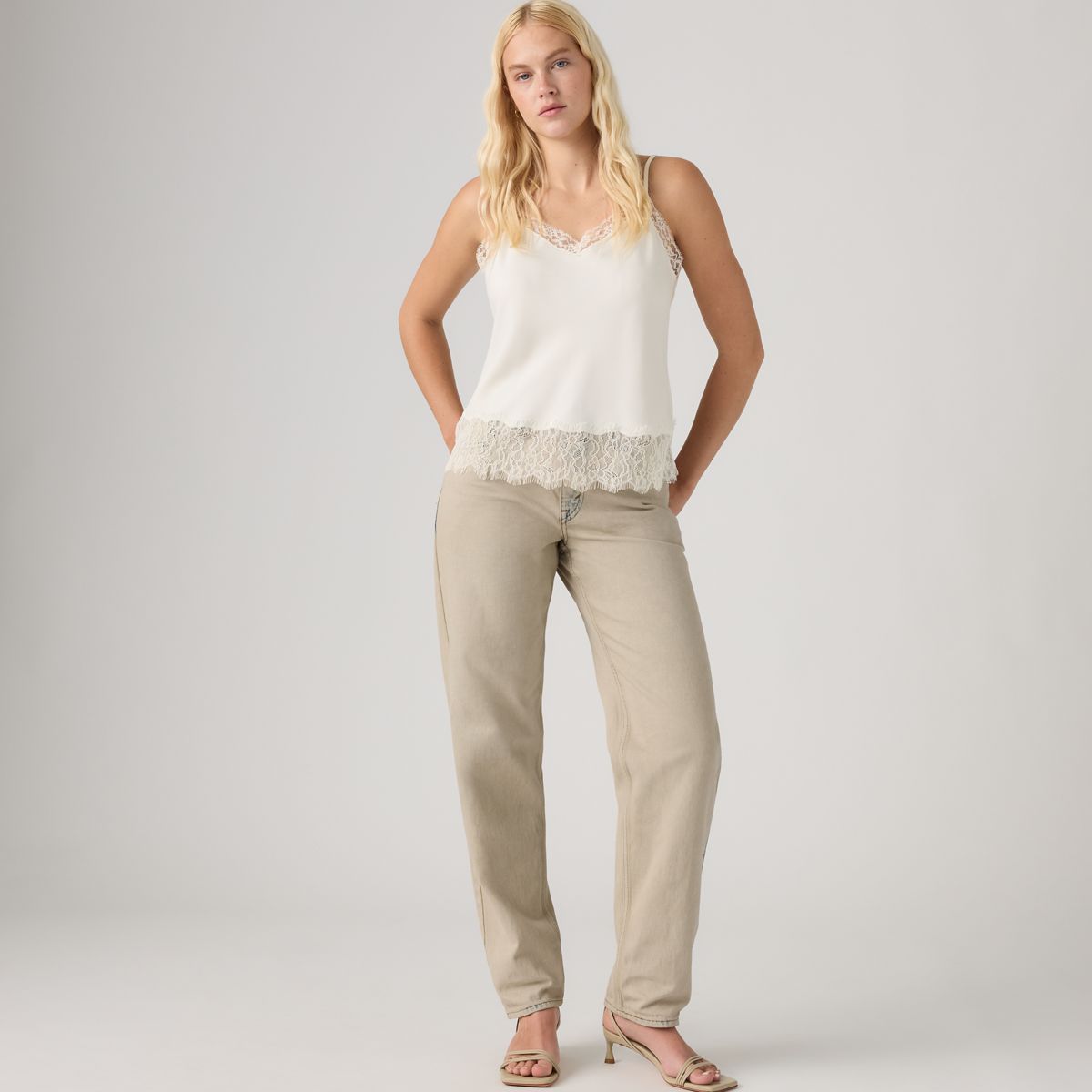 Loose Taper Women's Jeans — New Hire - Tan