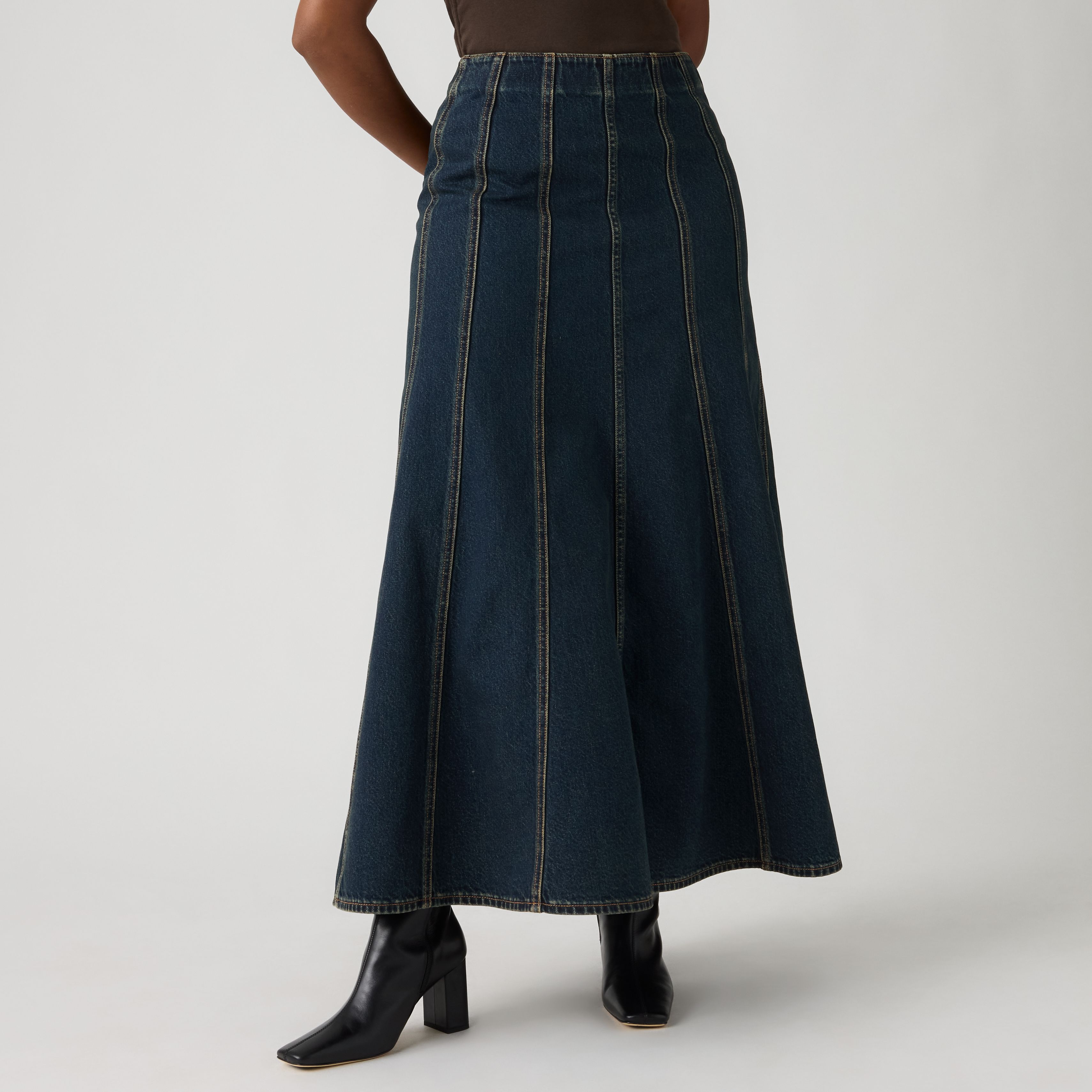 Seamed Flare Skirt 2