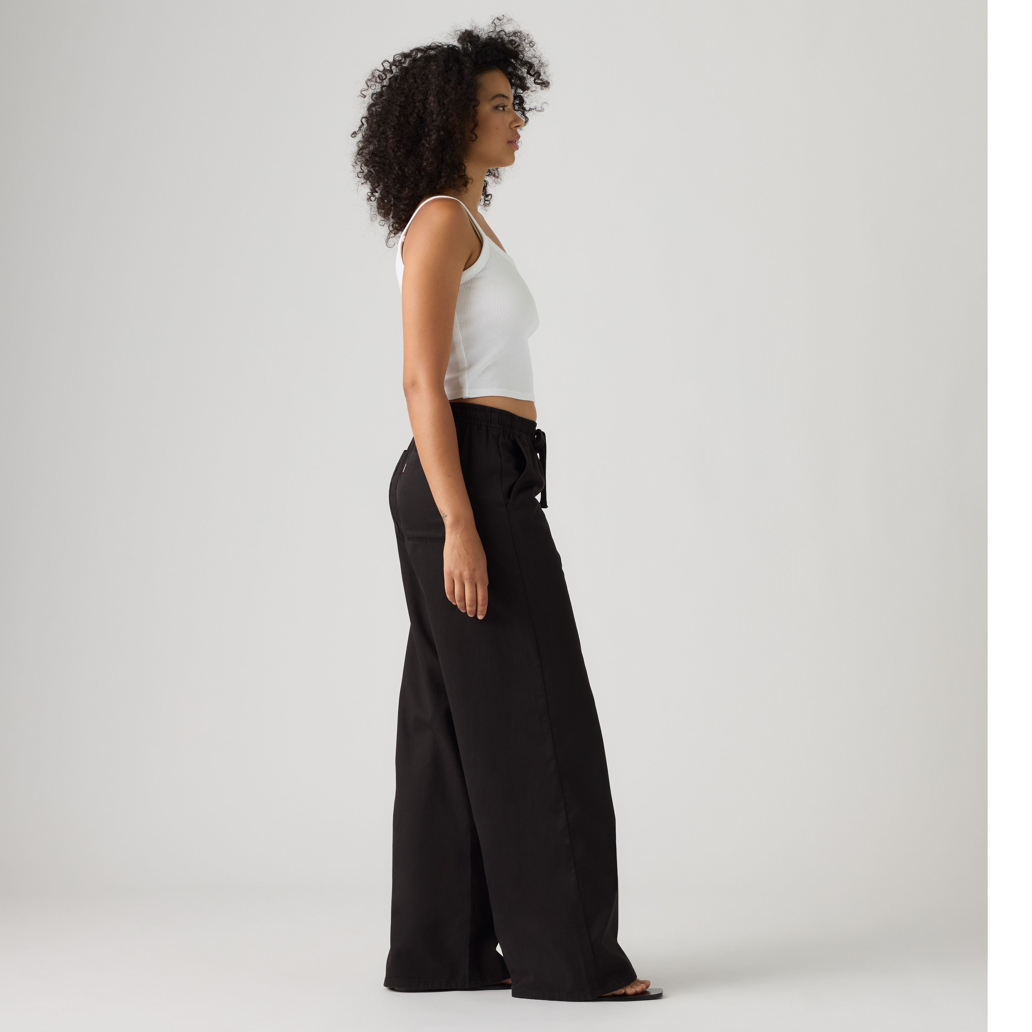 Essential Wide-Leg Pants 4