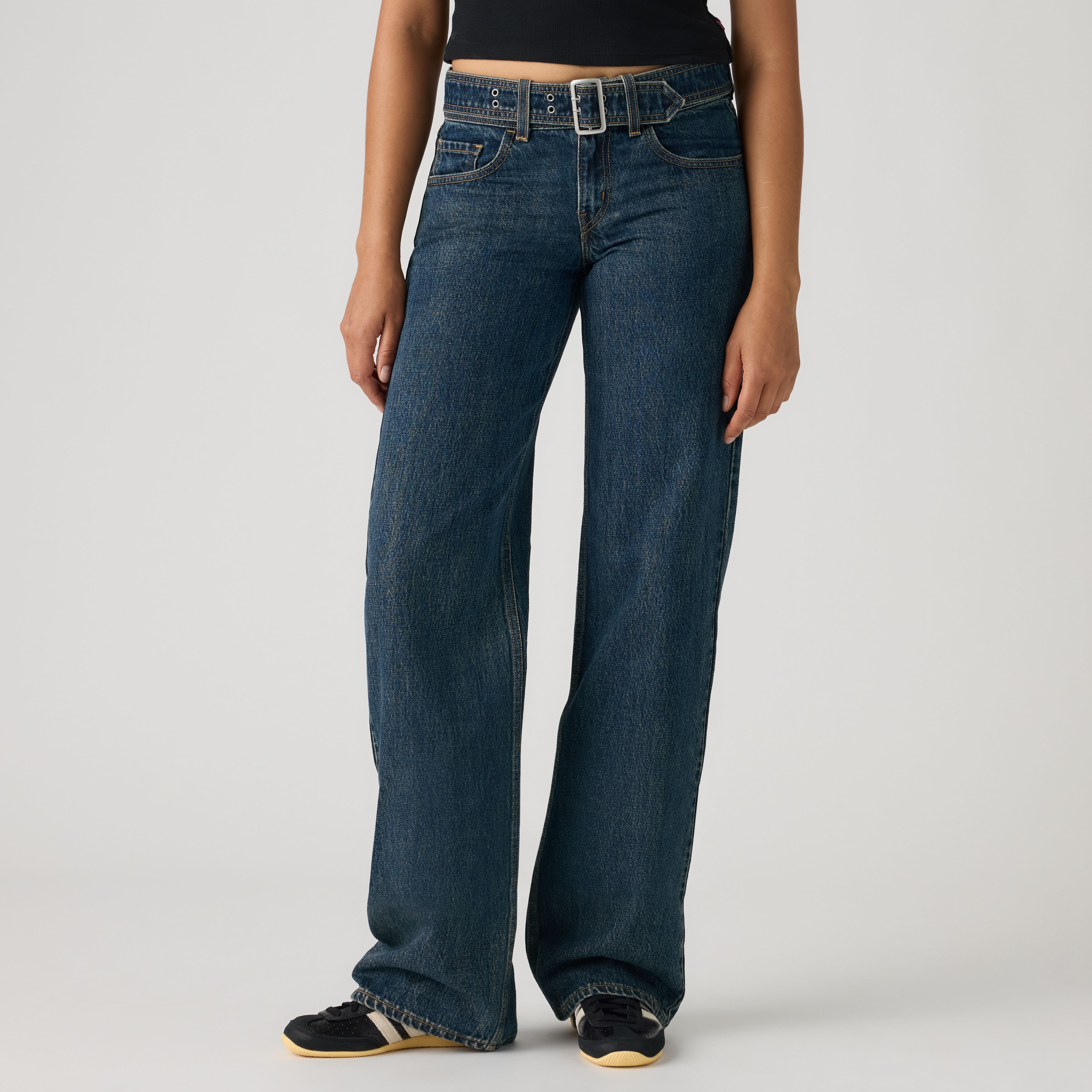 Jeans loose super-bassi con cintura 2