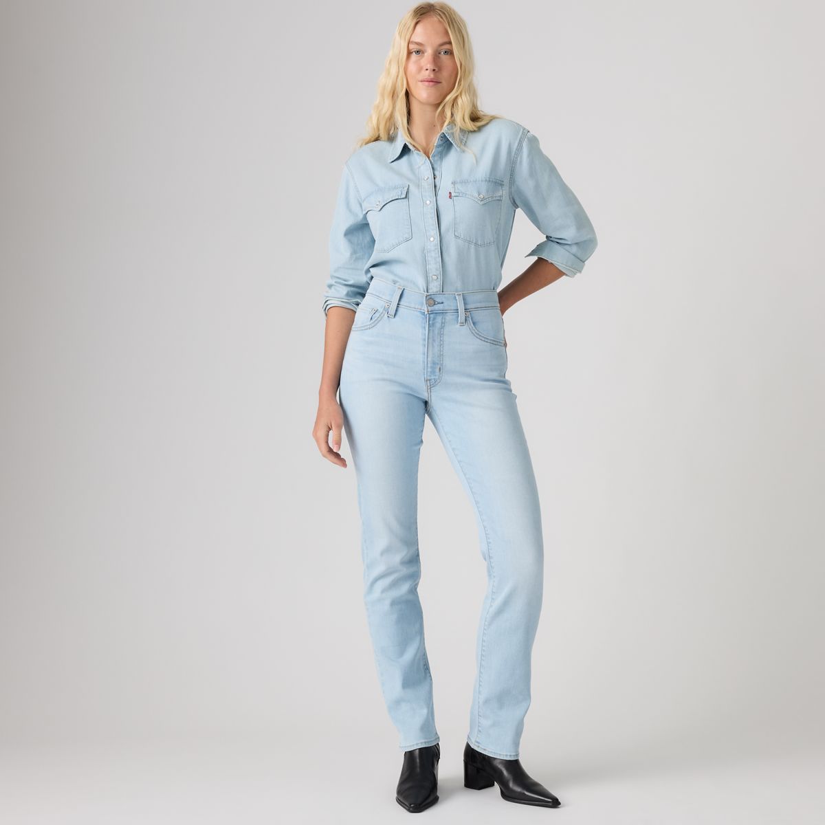 722 High-Rise Slim Women's Jeans — True Blue Light - Light Wash