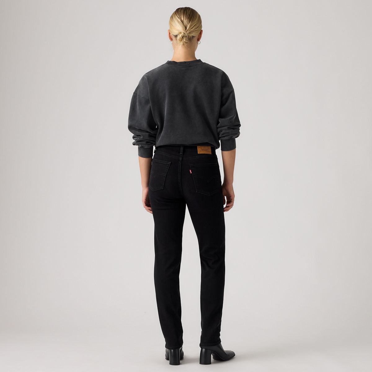 722 High-Rise Slim Women's Jeans — Worn Midnight - Black