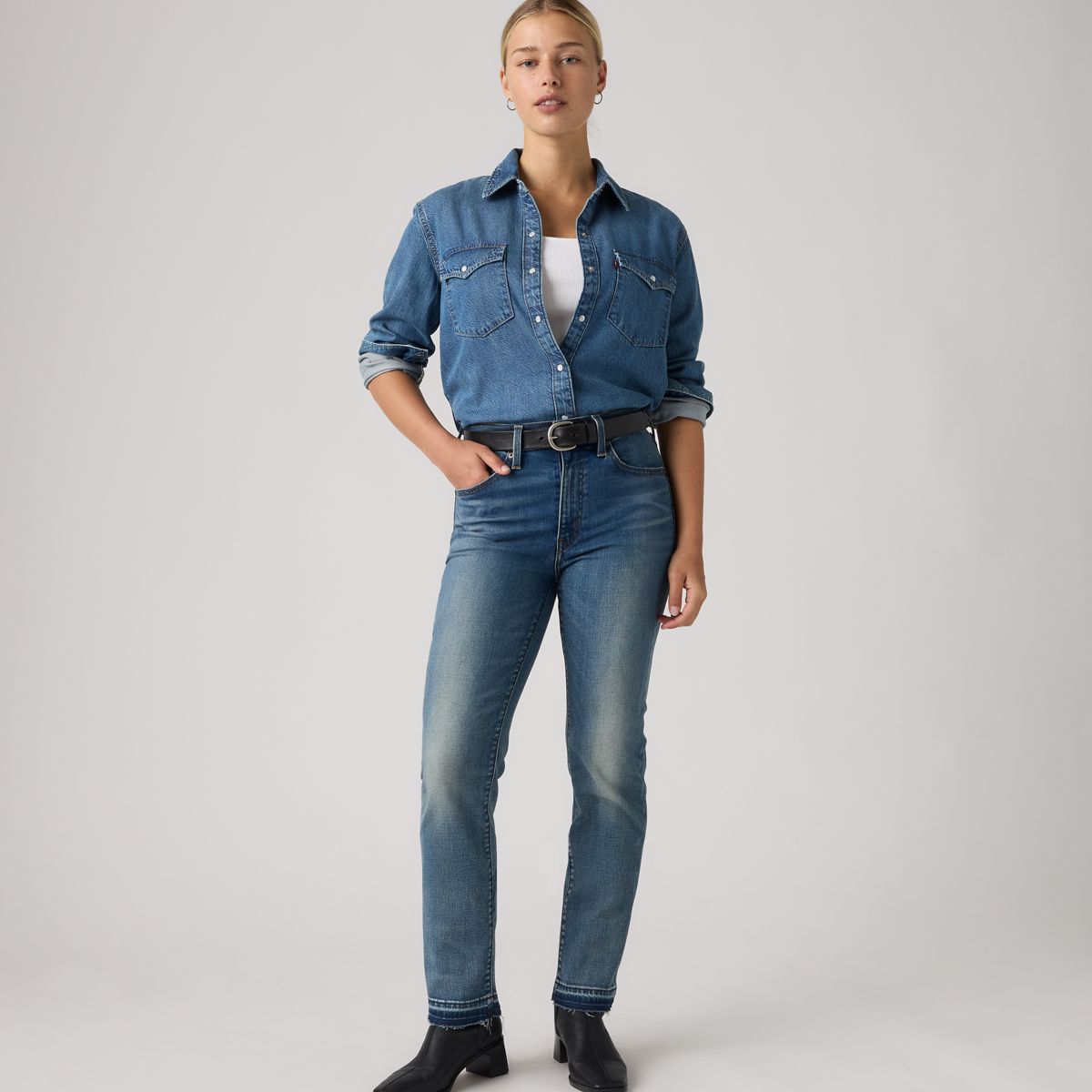 722 High-Rise Slim Women's Jeans — Finder Keeper - Dark Wash