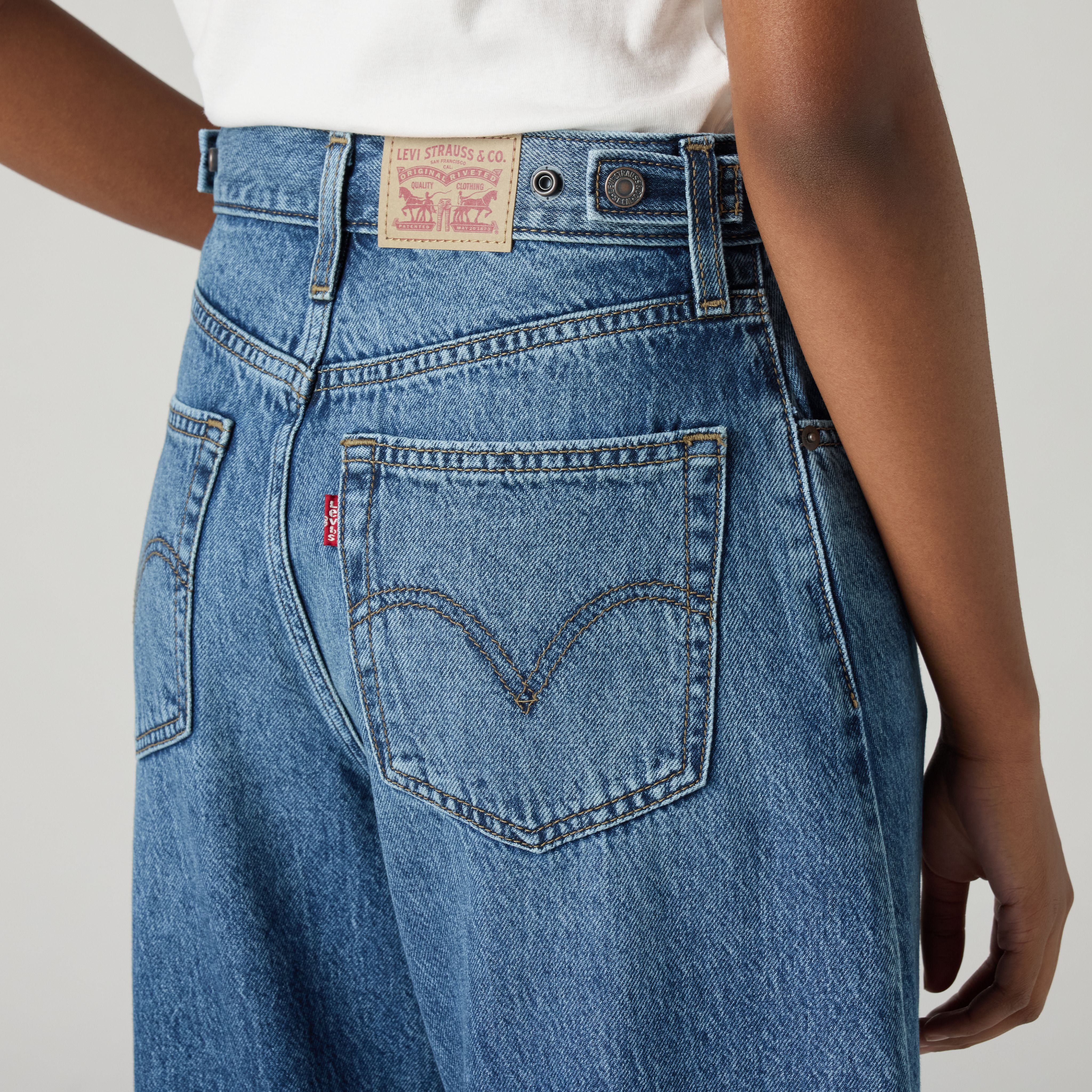Cinch Taper Lightweight Jeans 3