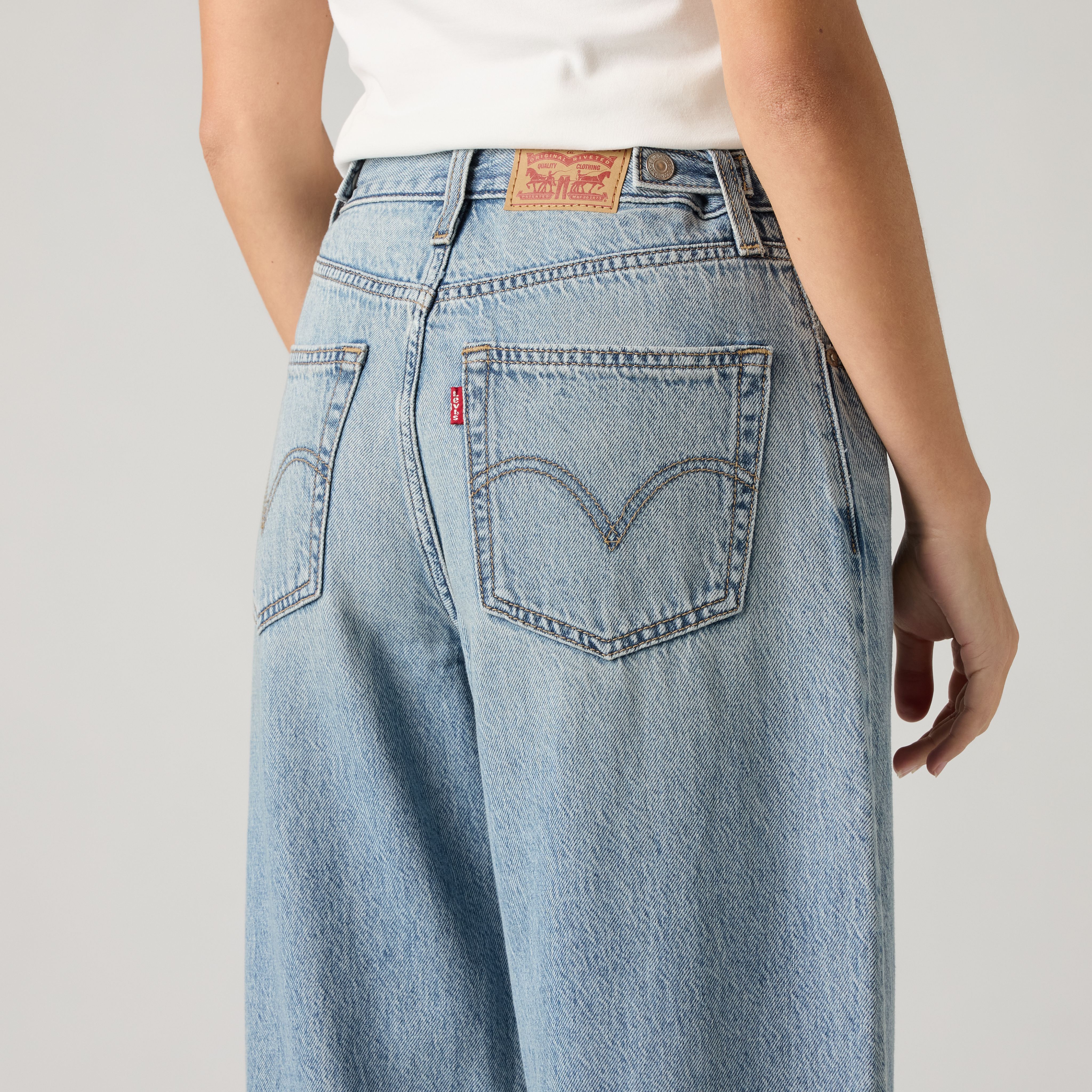 Cinch Taper Lightweight Jeans 3