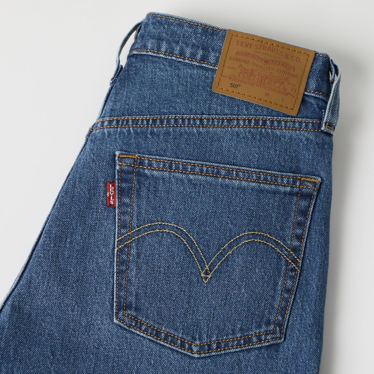 501® Original Jeans — Array Away - Medium Wash
