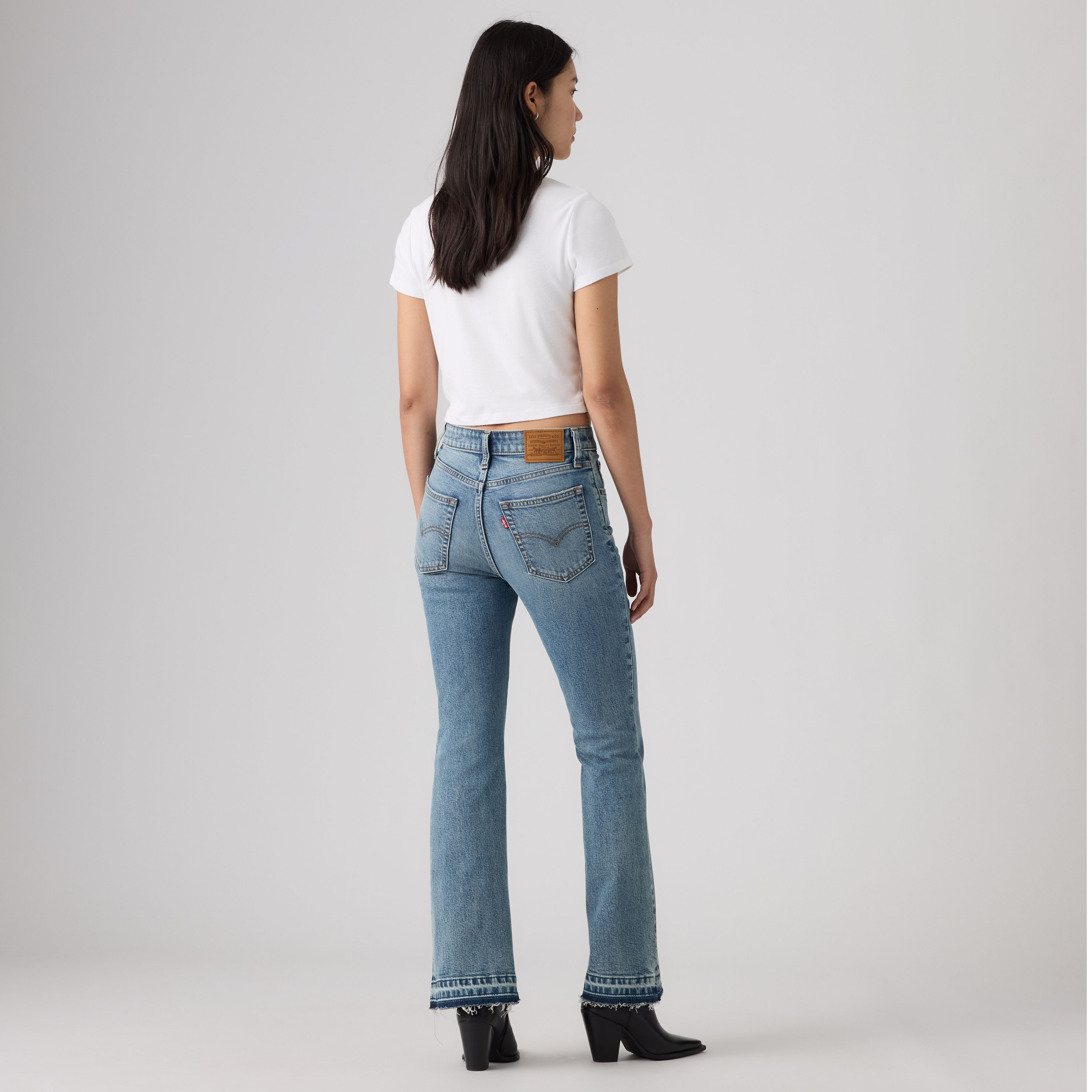 725 High-Rise Bootcut Women's Jeans 3