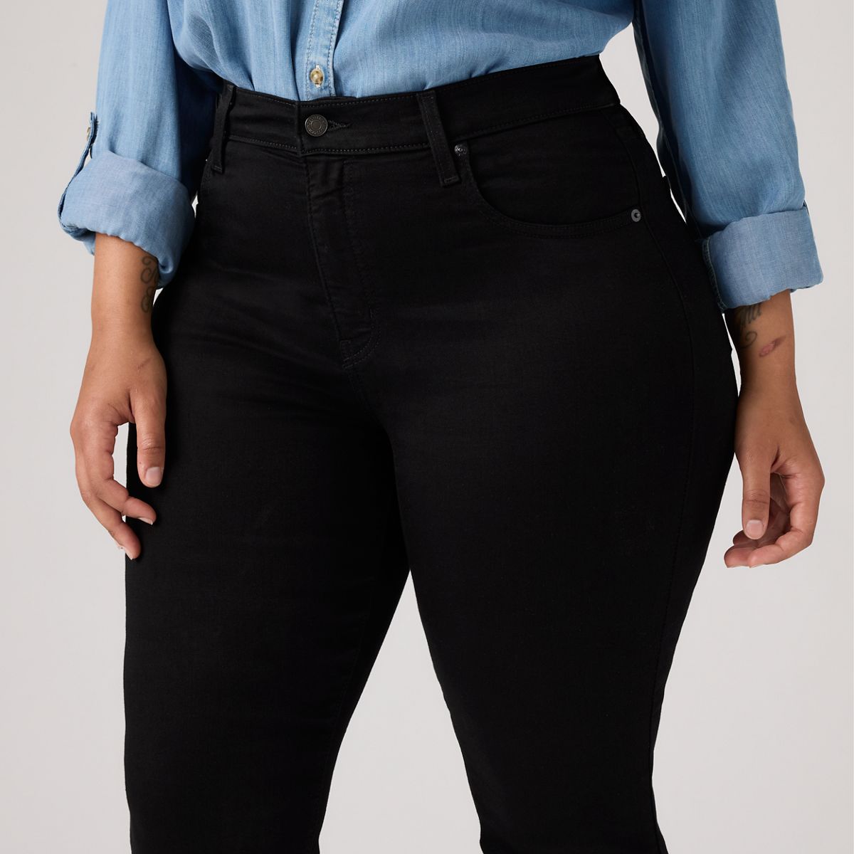 724 High Rise Straight Women's Jeans — Soft Black