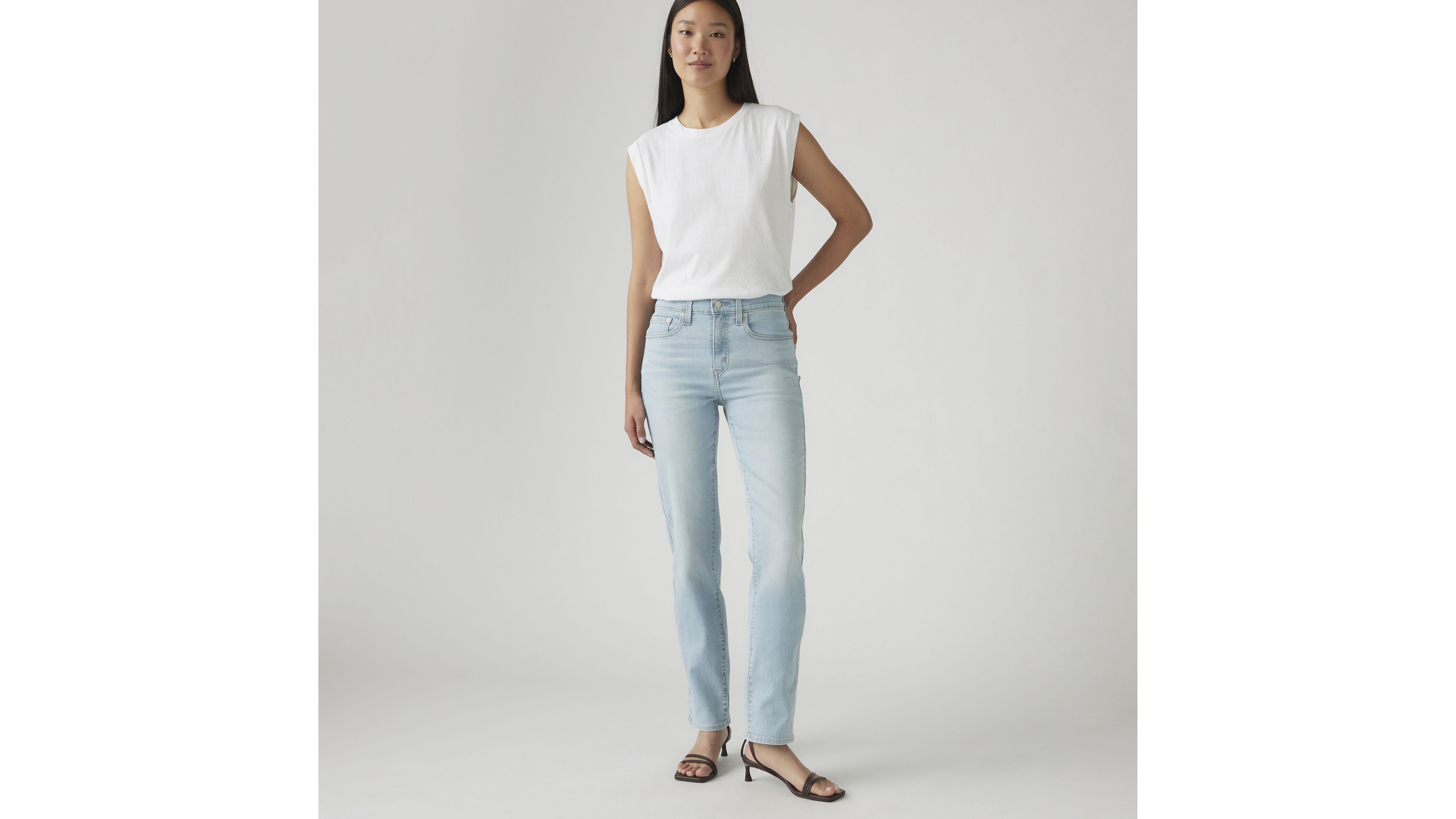 724 Jean droit taille haute pour femme 1