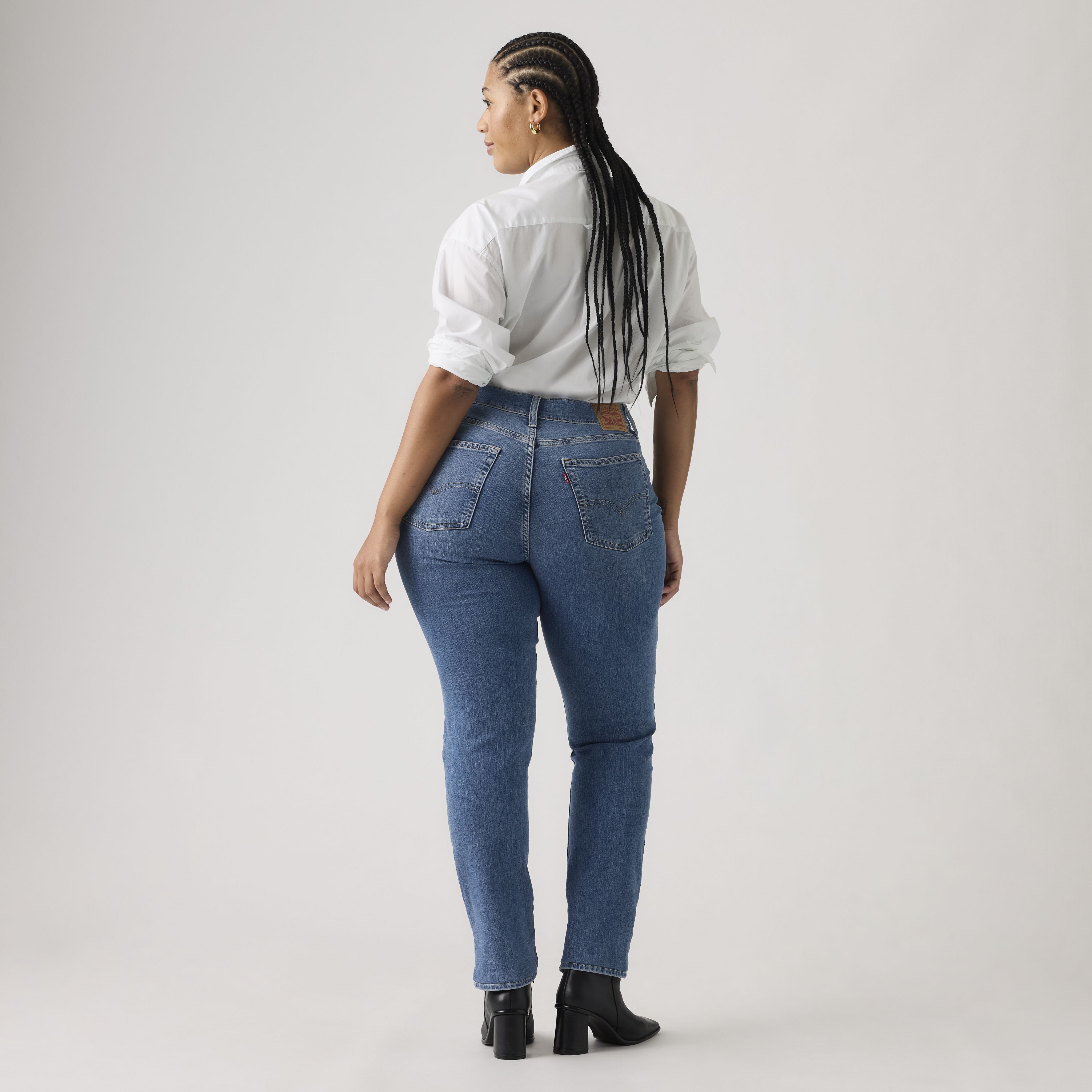 724™ raka jeans med hög midja 13