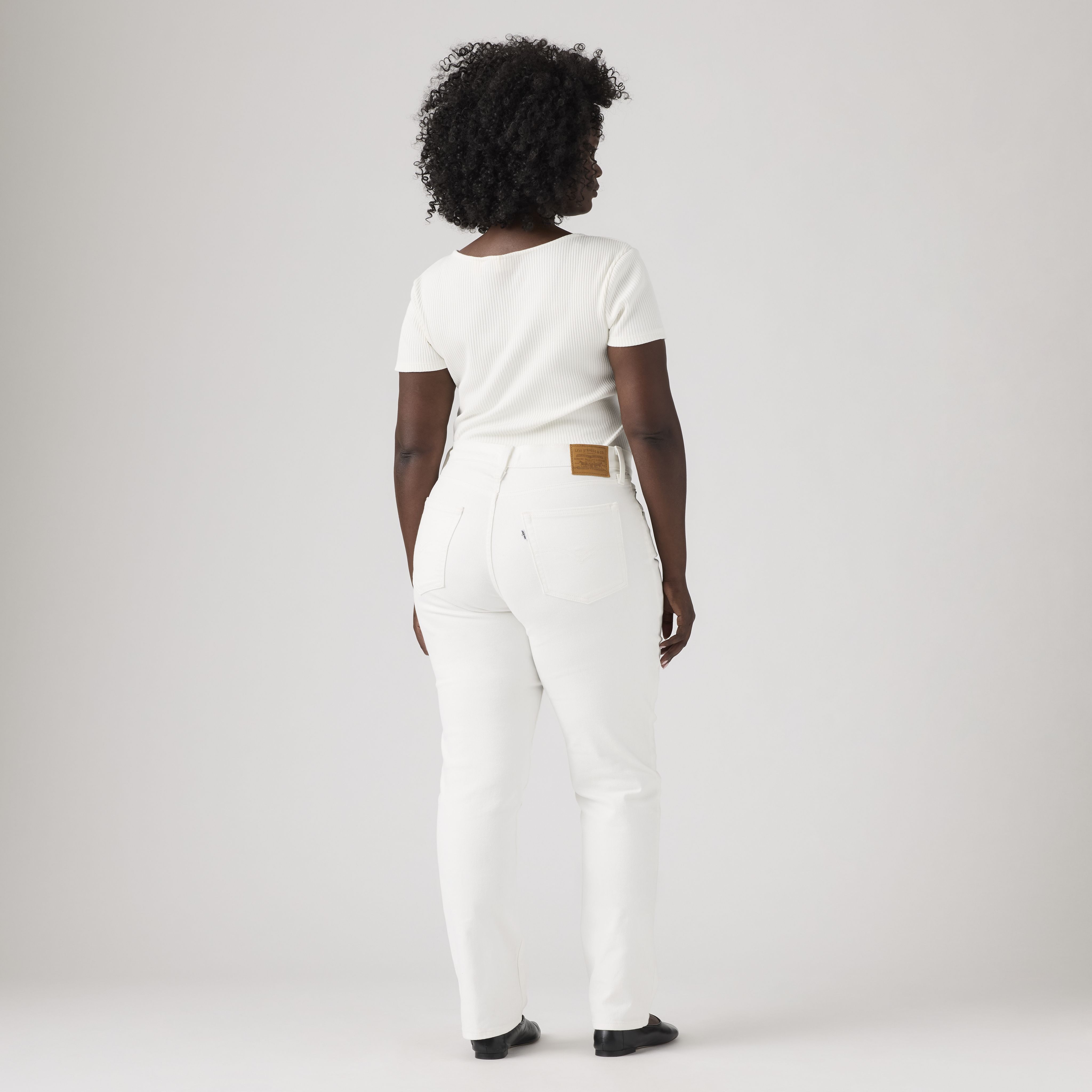 724 High Rise Straight Jeans 13