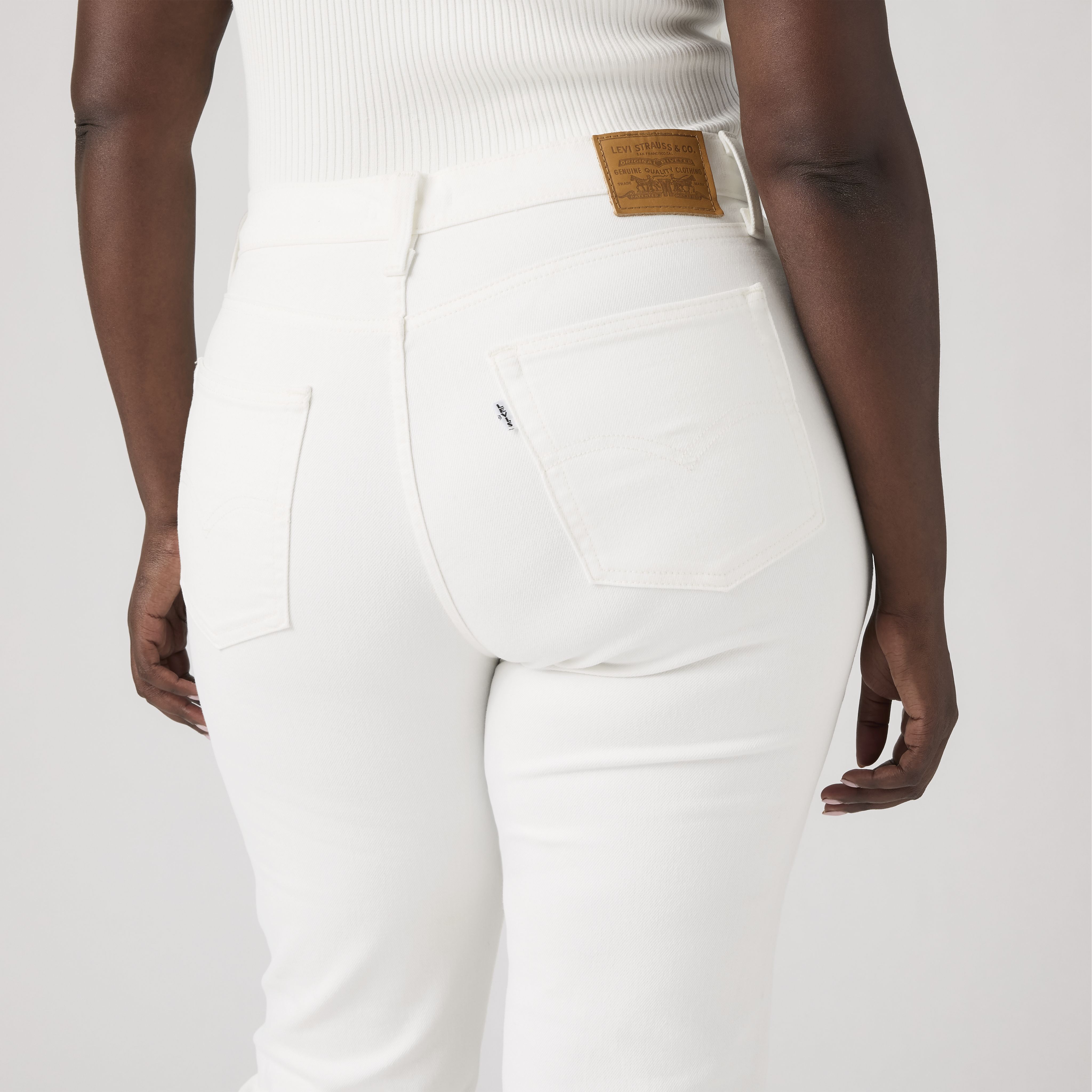 724 High Rise Straight Jeans 14