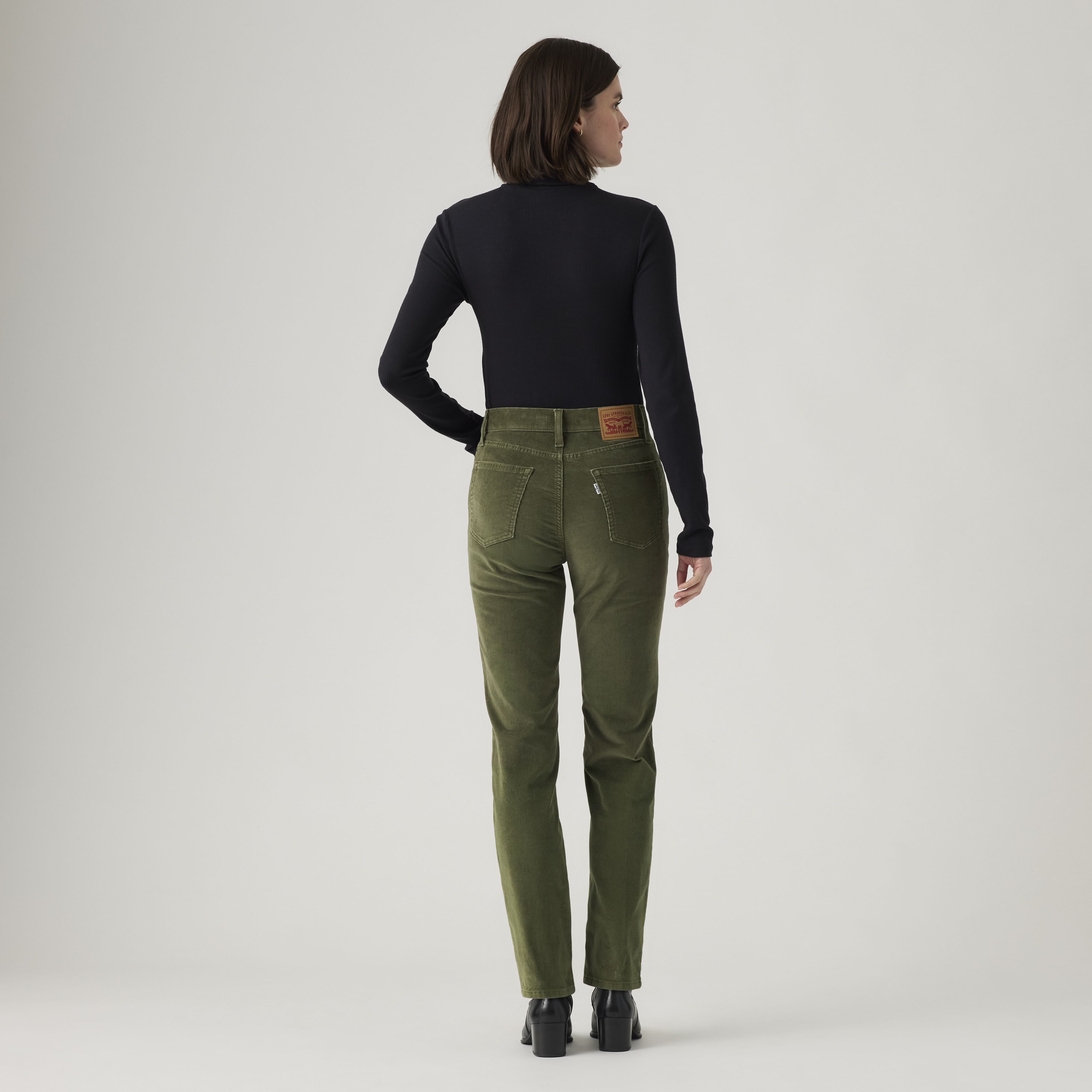 724 High-Rise Straight Corduroy Women's Pants 3