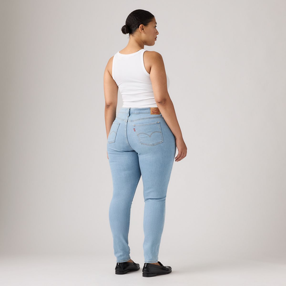 311 Shaping Skinny Women's Jeans — Up And Away - Light Wash