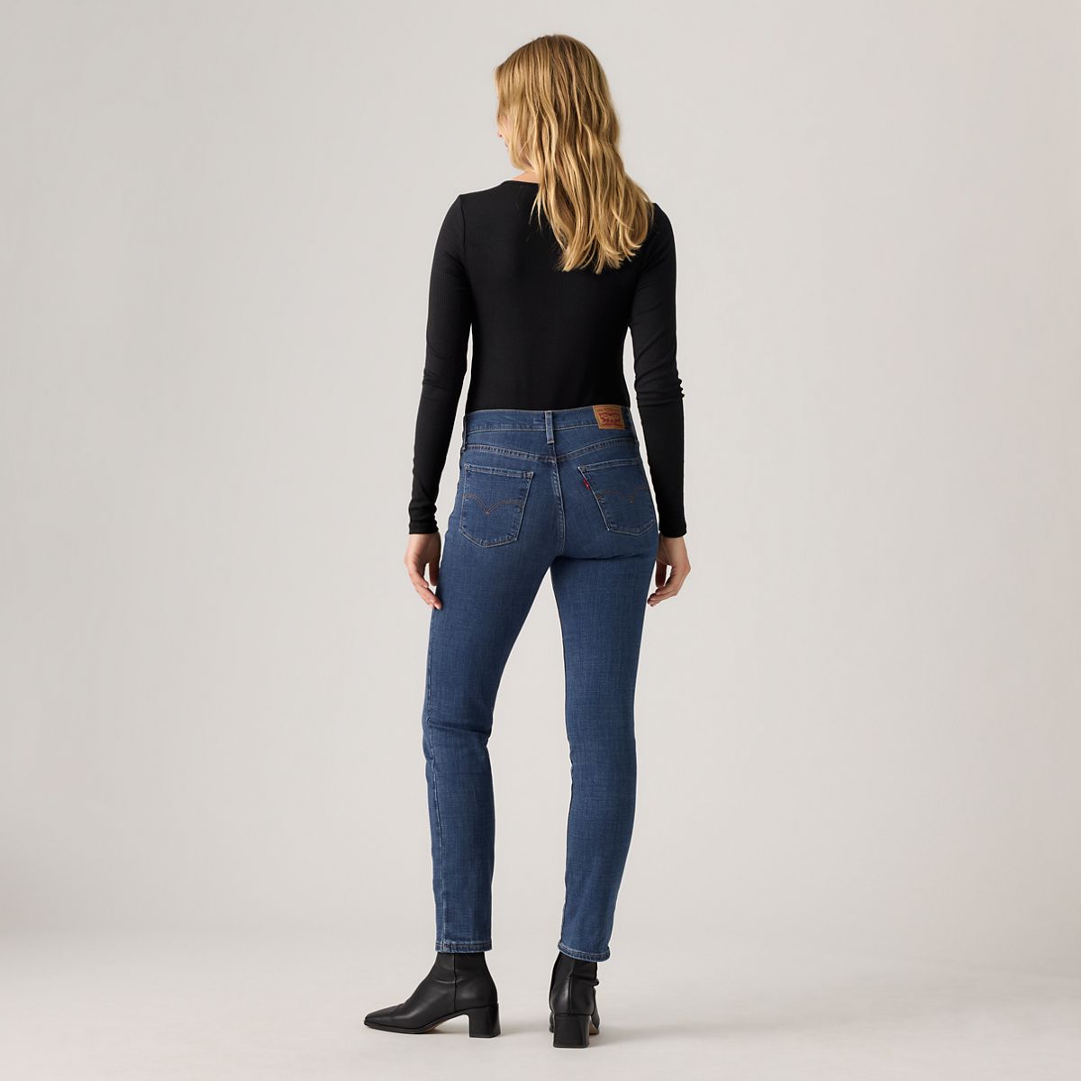 312 Shaping Slim Jeans — Lapis Amidst - Medium Wash
