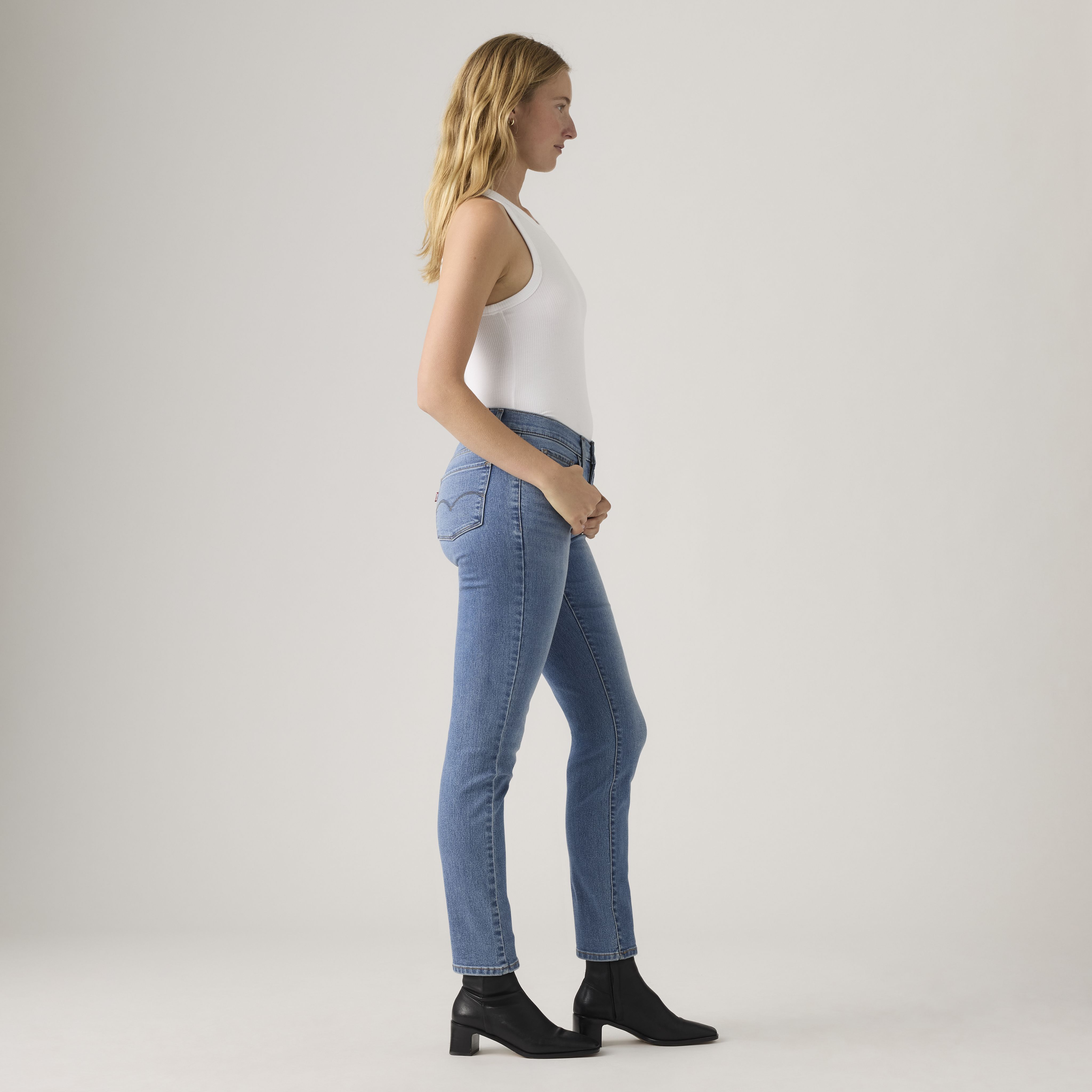 312 Shaping Slim Jeans 3