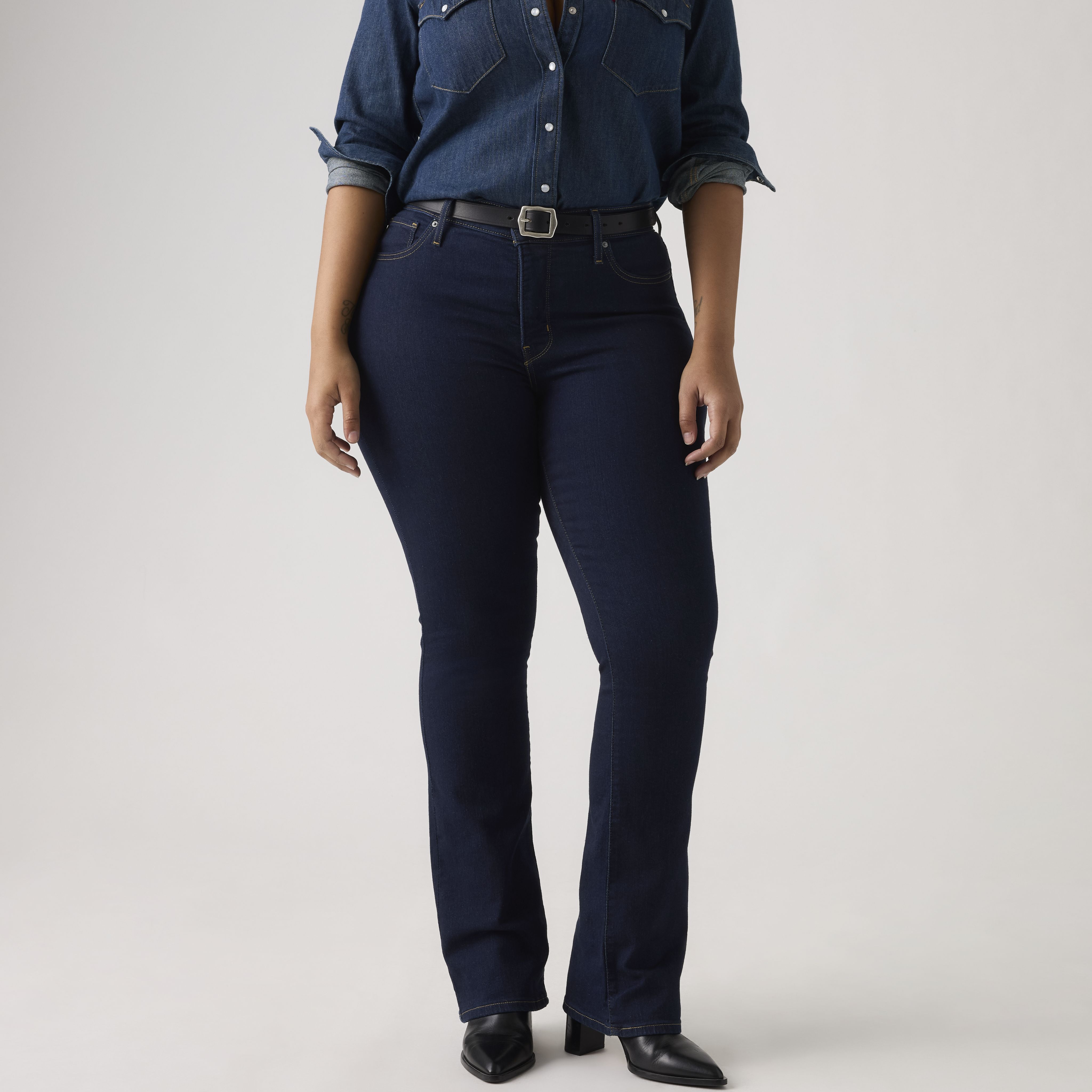 315 Shaping Bootcut Jeans 8