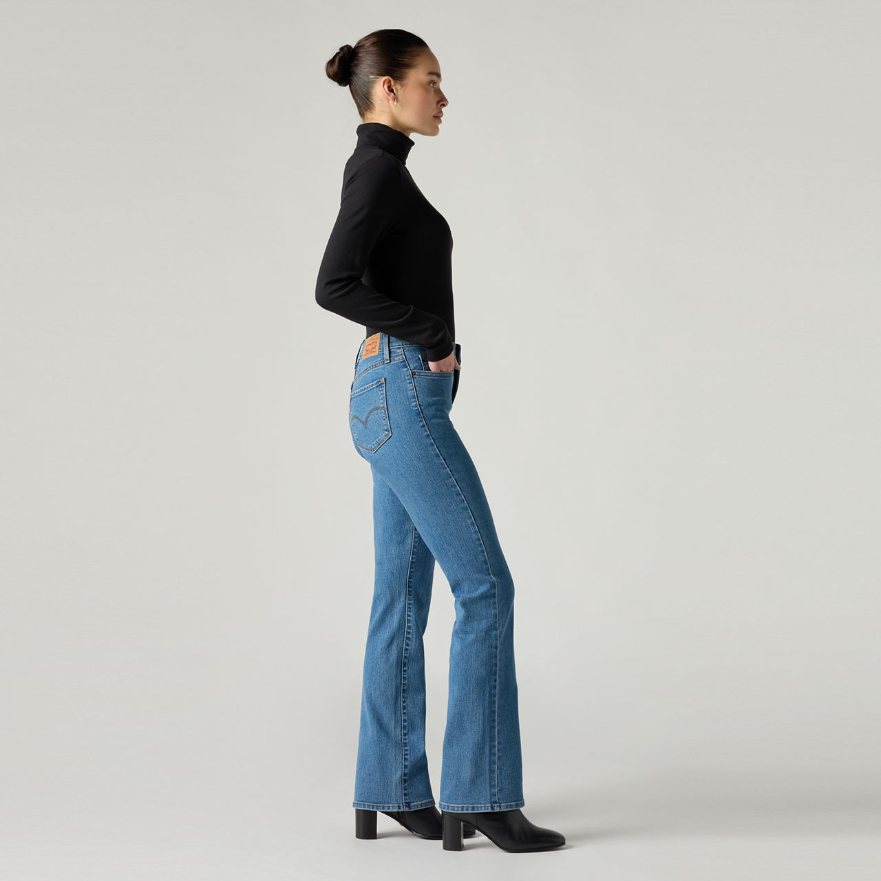 315™ Shaping Bootcut Jeans 4