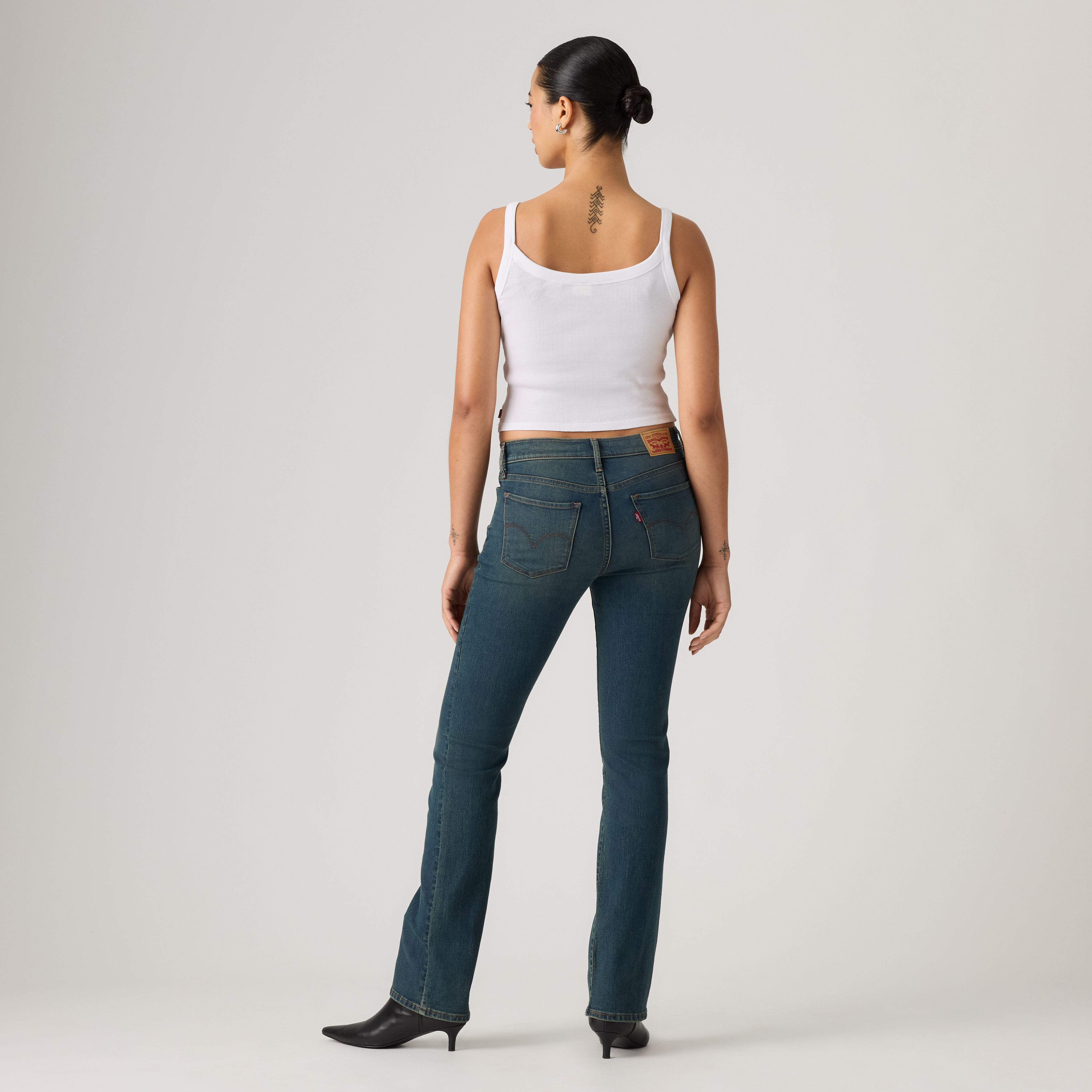 315 Shaping Bootcut Jeans 3