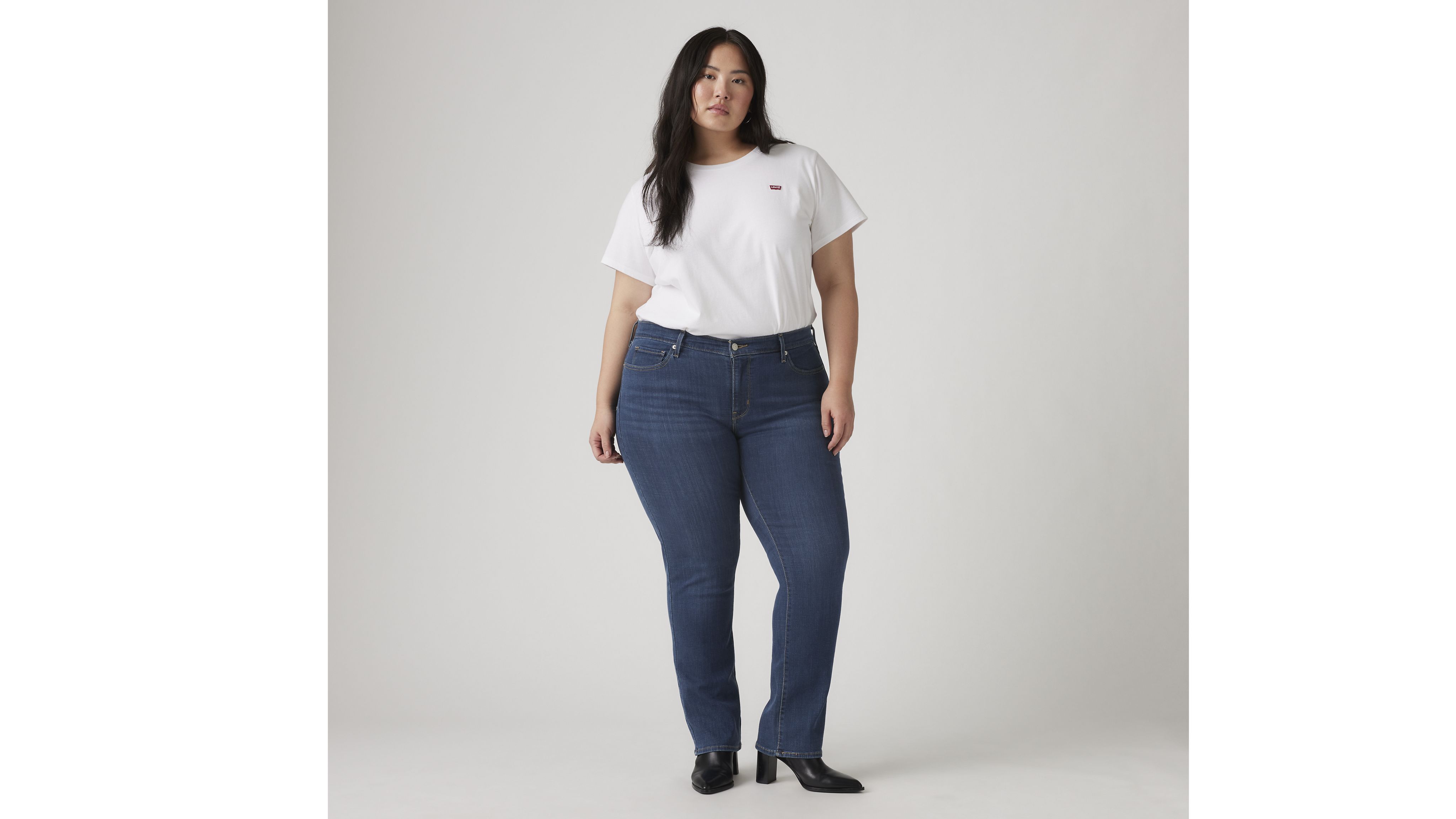 Classic Straight Women's Jeans (Plus Size) 2