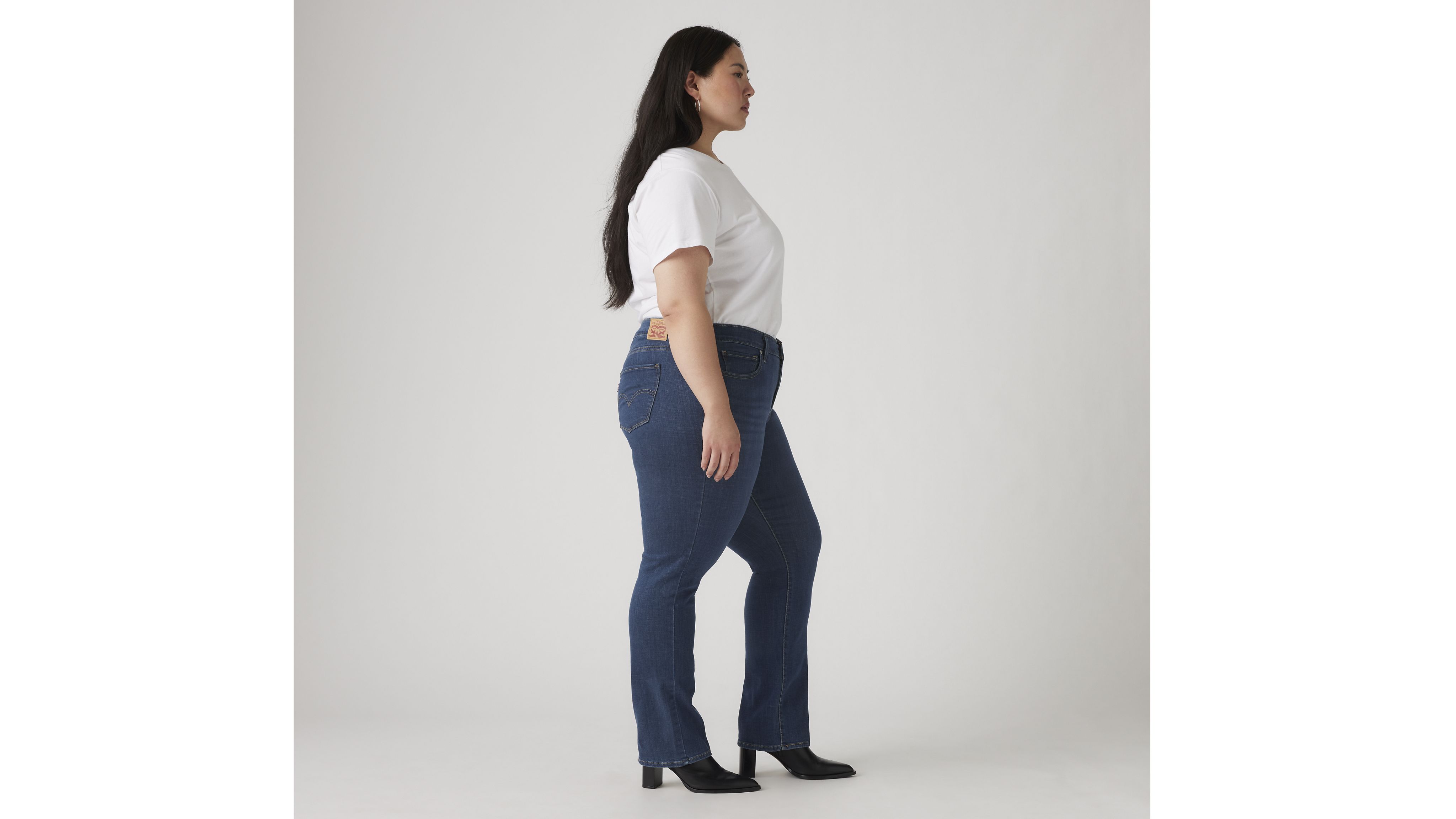 Classic Straight Women's Jeans (Plus Size) 3