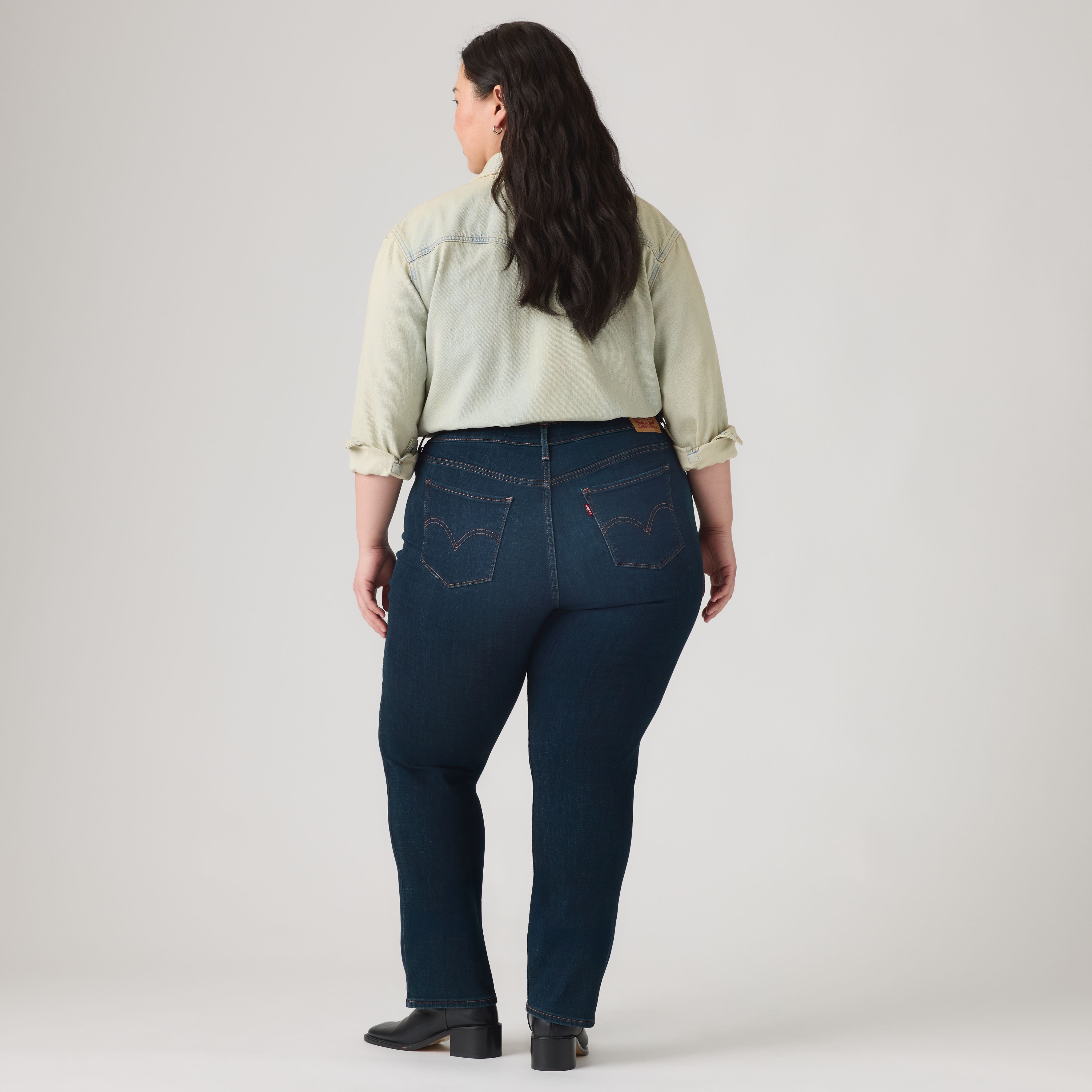 Classic Straight Women's Jeans (Plus Size) 3