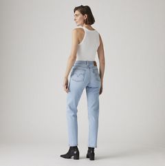 Wedgie Straight Ankle Women's Jeans — Fully Baked - Light Wash 3