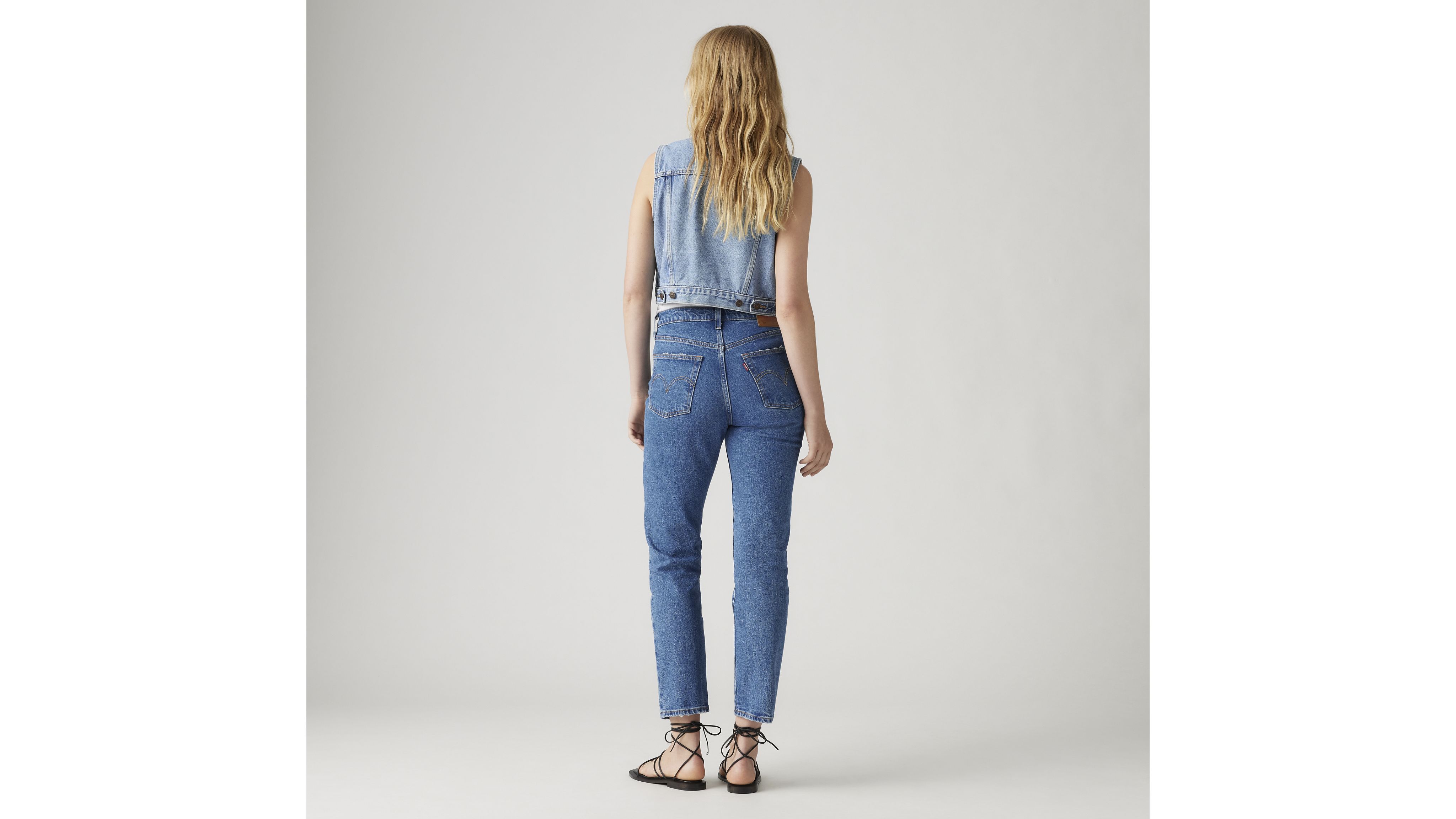 501® Original Cropped Women's Jeans 3