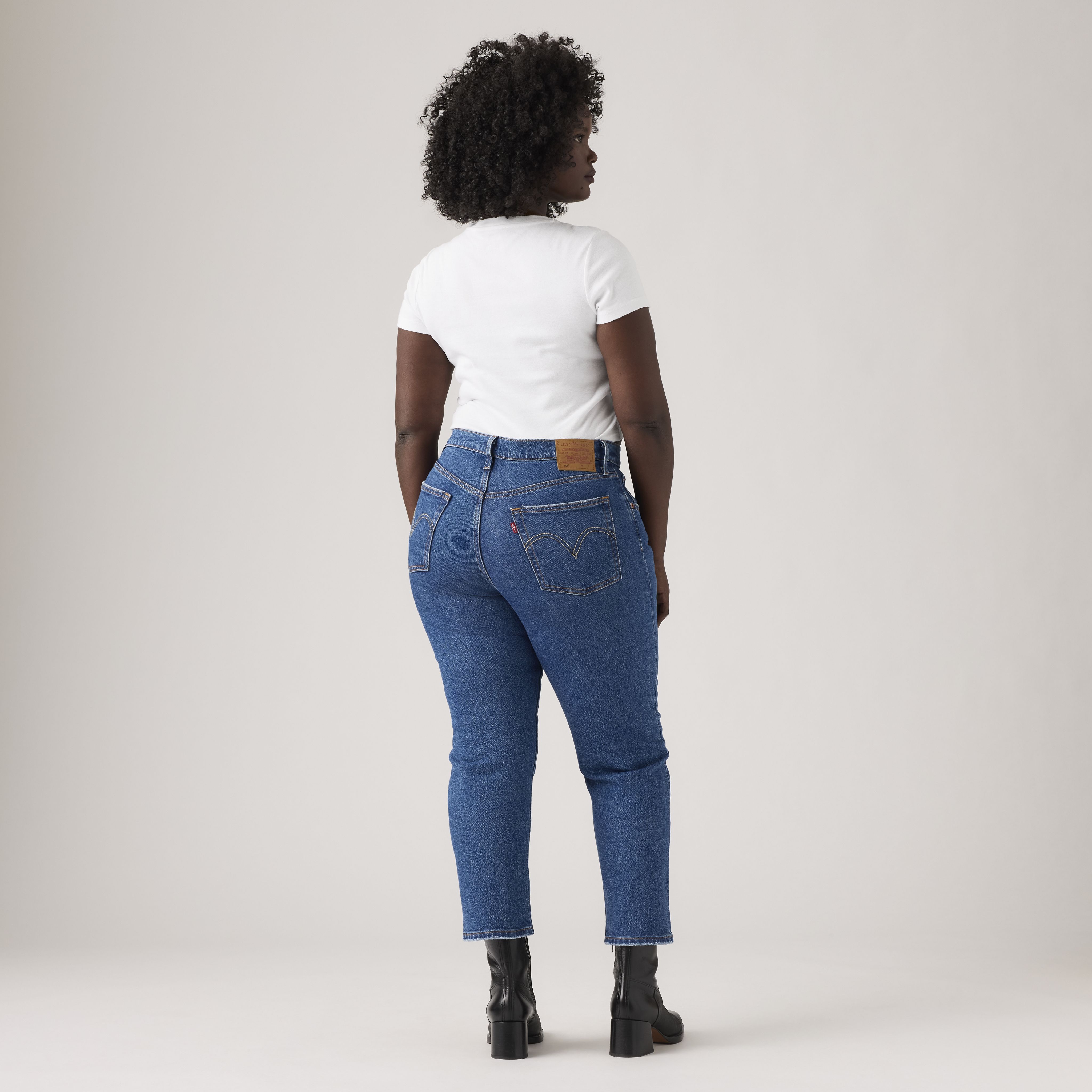 501® Original Cropped Women's Jeans 11