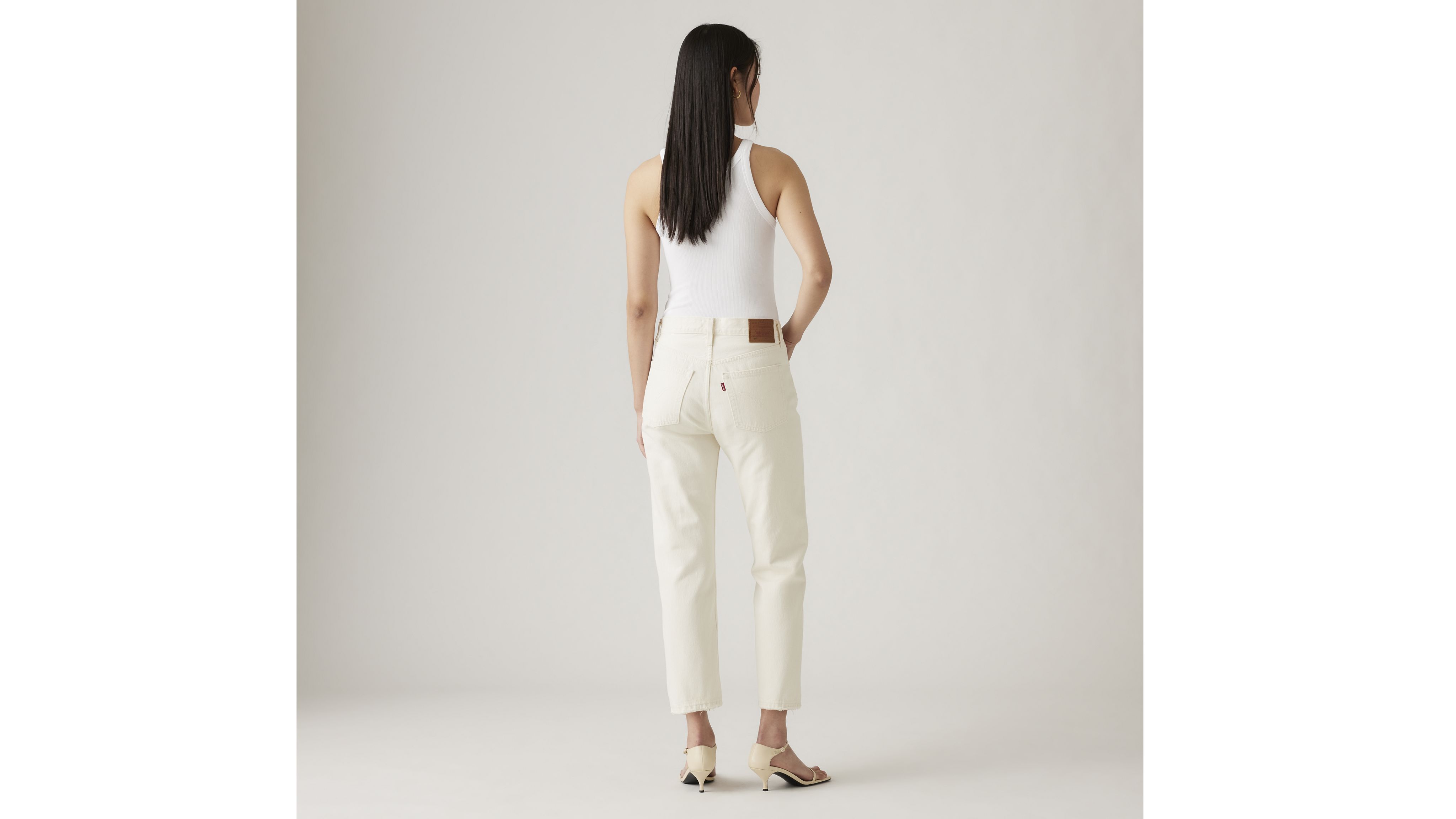 501® Original Cropped Women's Jeans 3