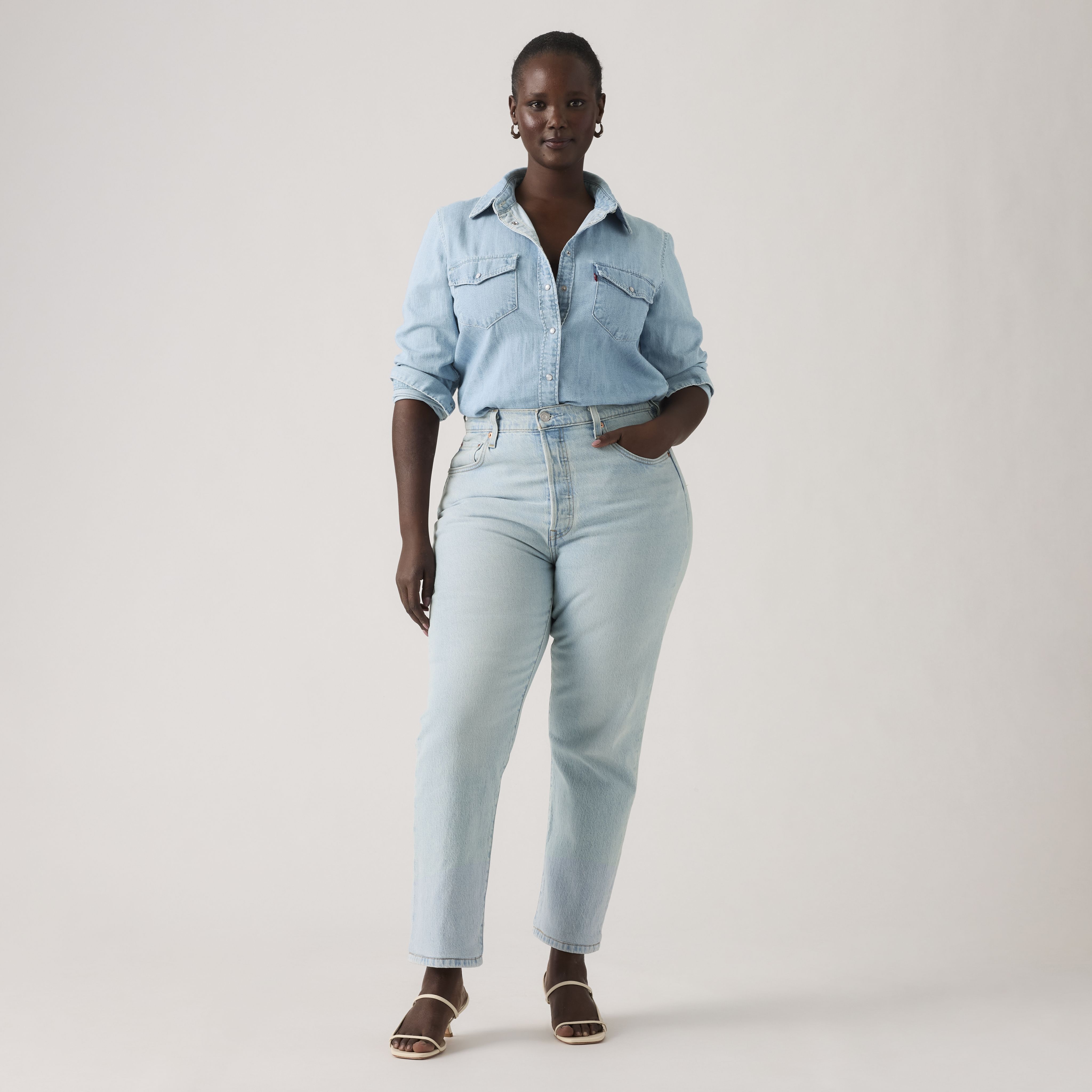 501® Original Cropped Women's Jeans 11