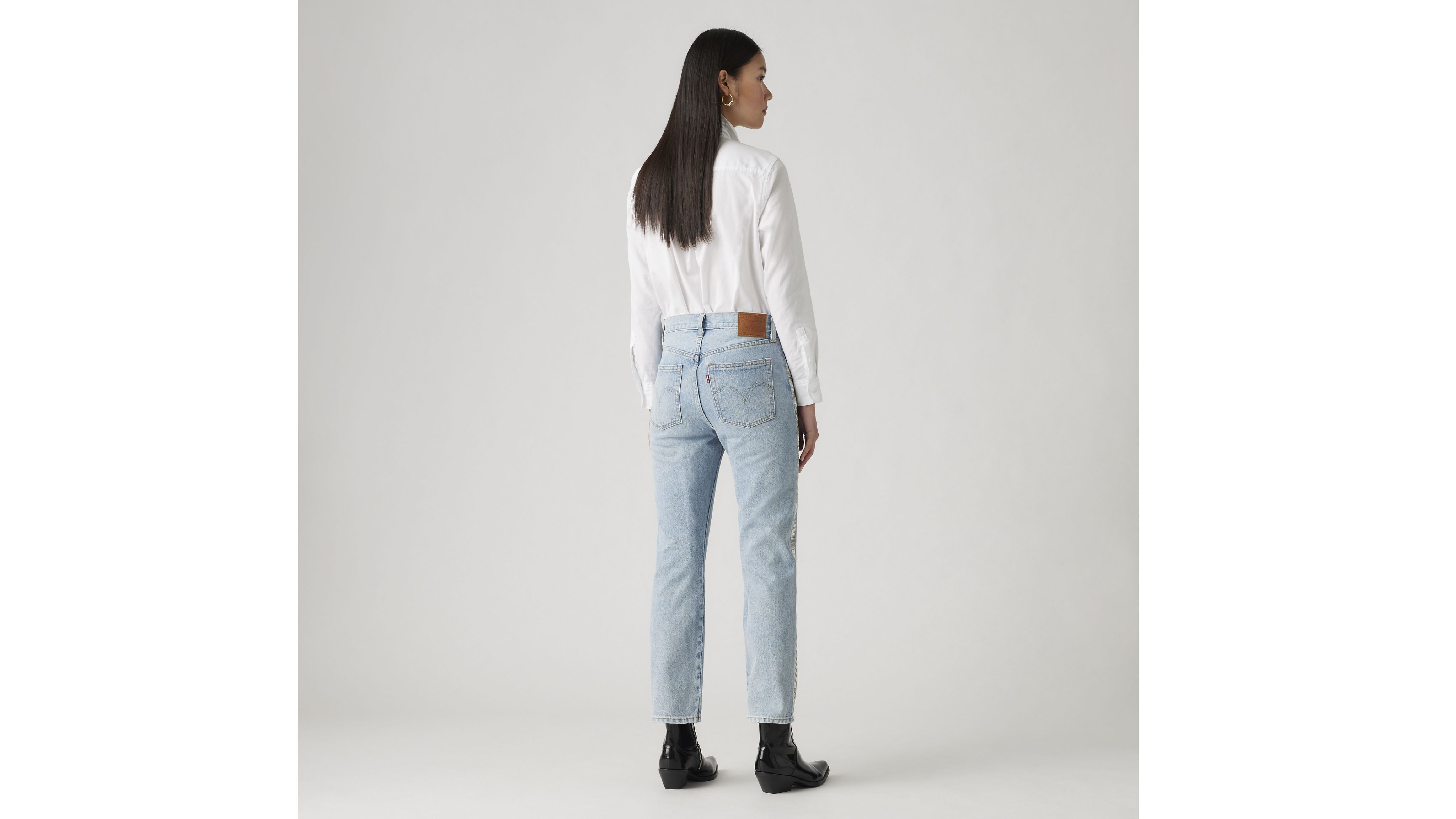 501® Original Cropped Women's Jeans 3