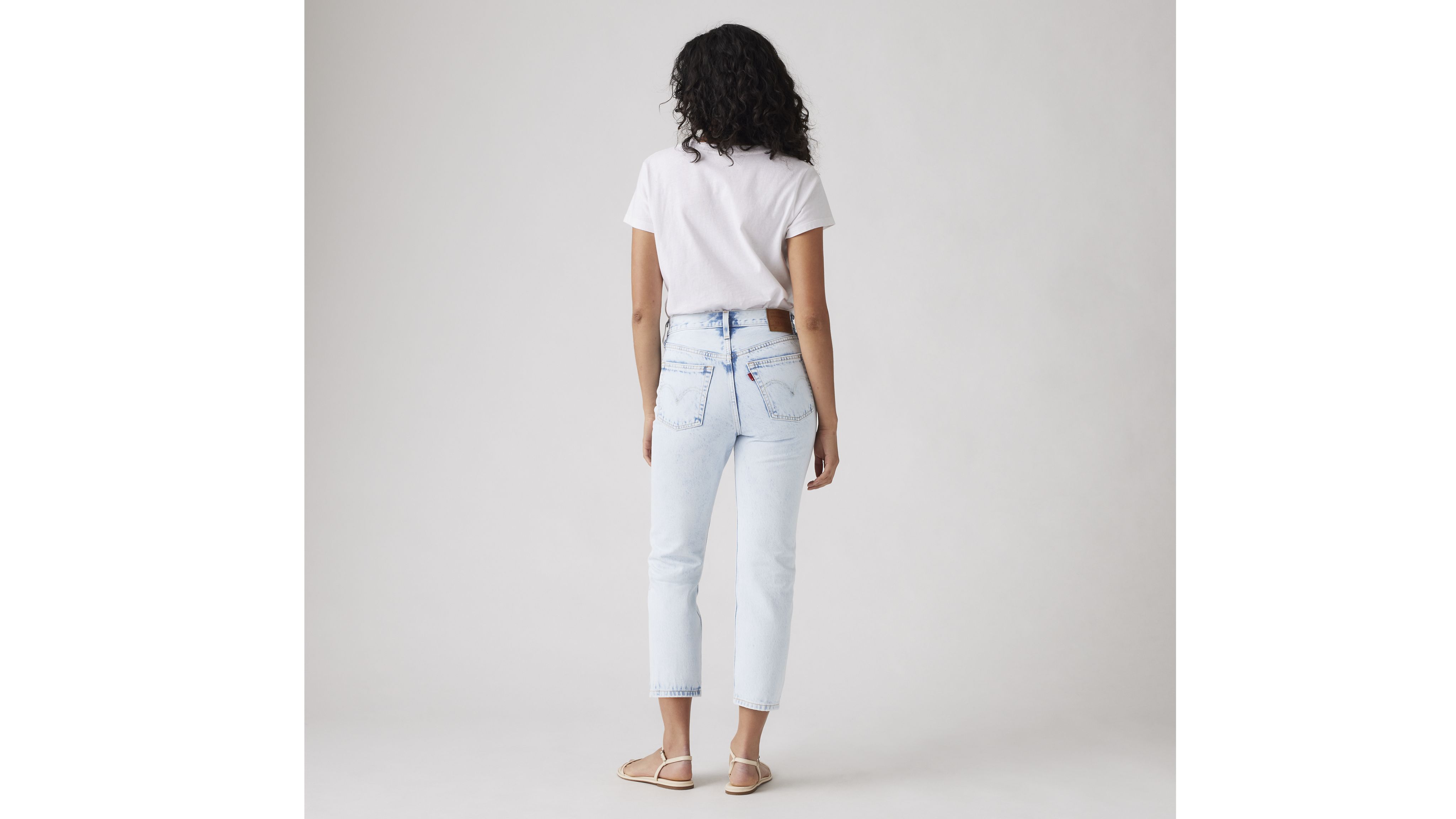 501® Original Cropped Women's Jeans 3