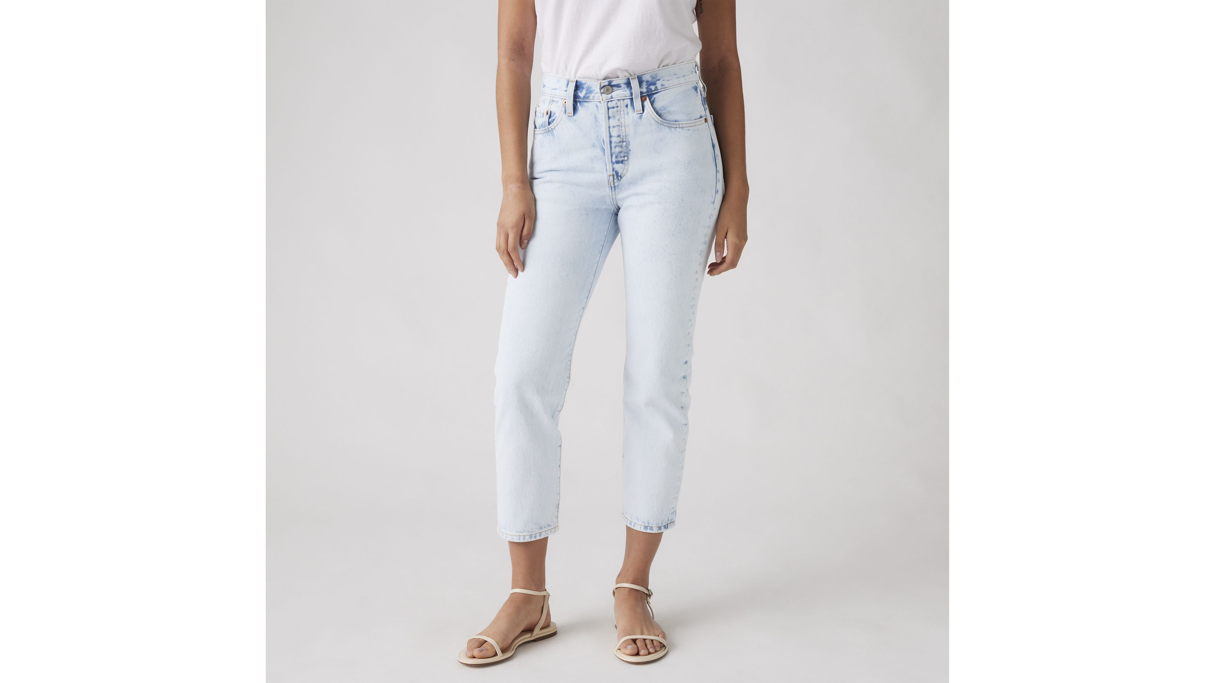 501® Original Cropped Women's Jeans 2