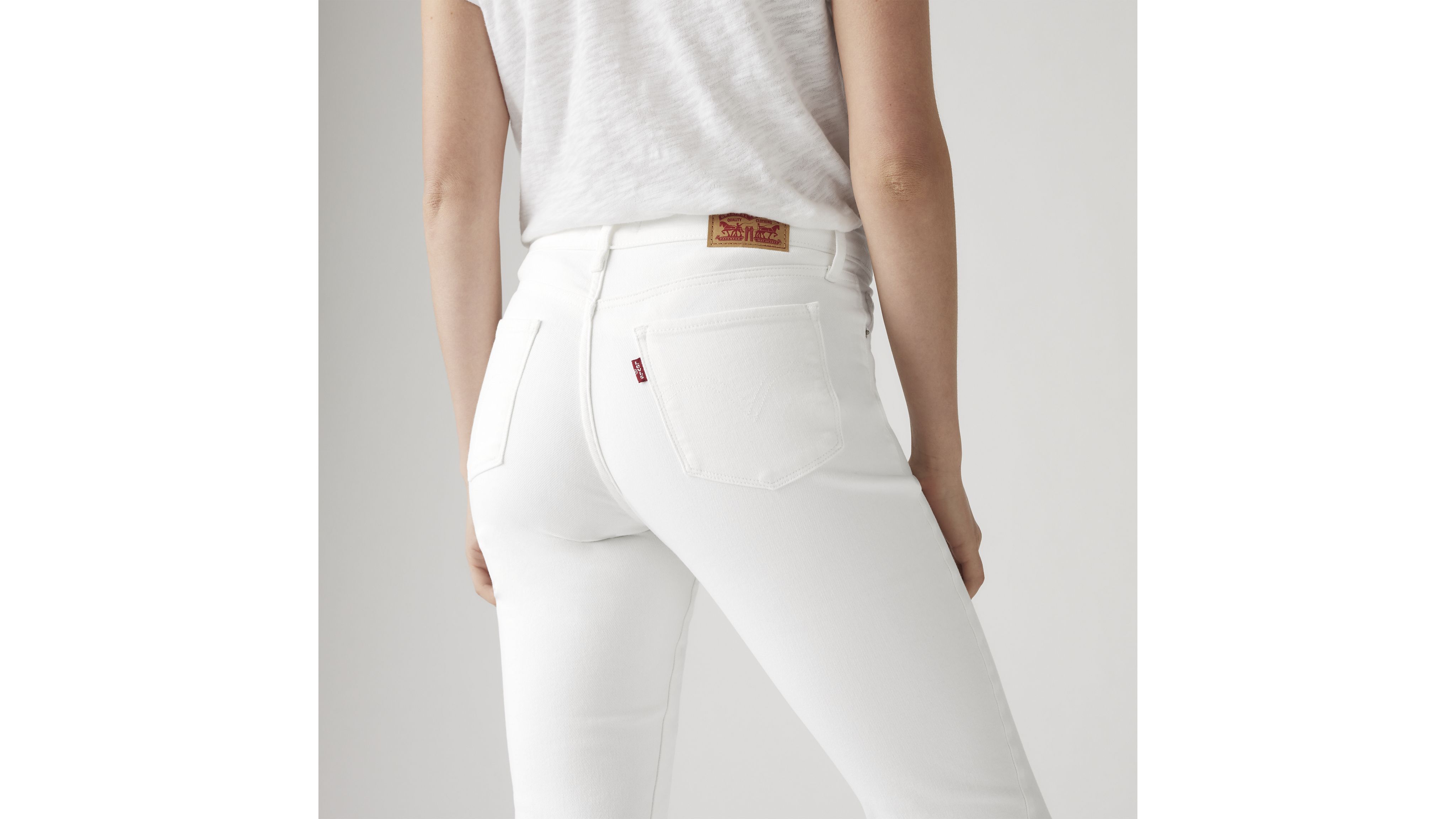 Classic Straight Fit Women's Jeans 4