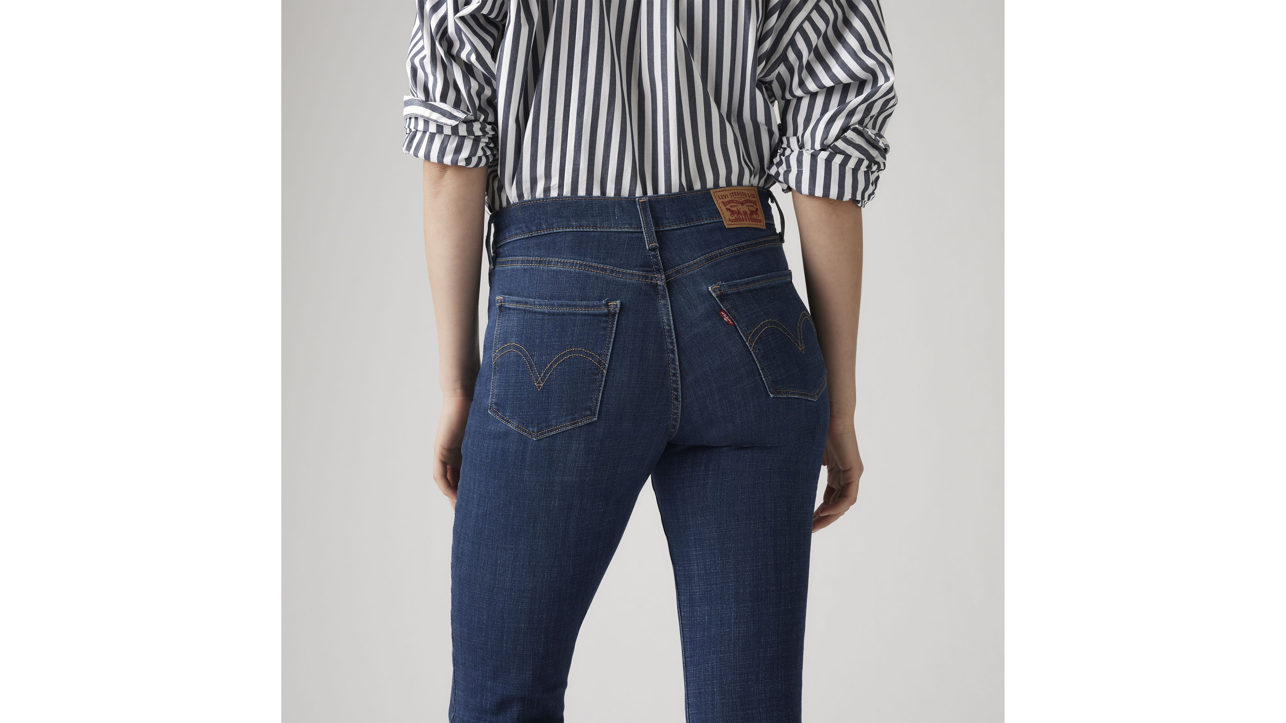 Classic Straight Fit Women's Jeans 4